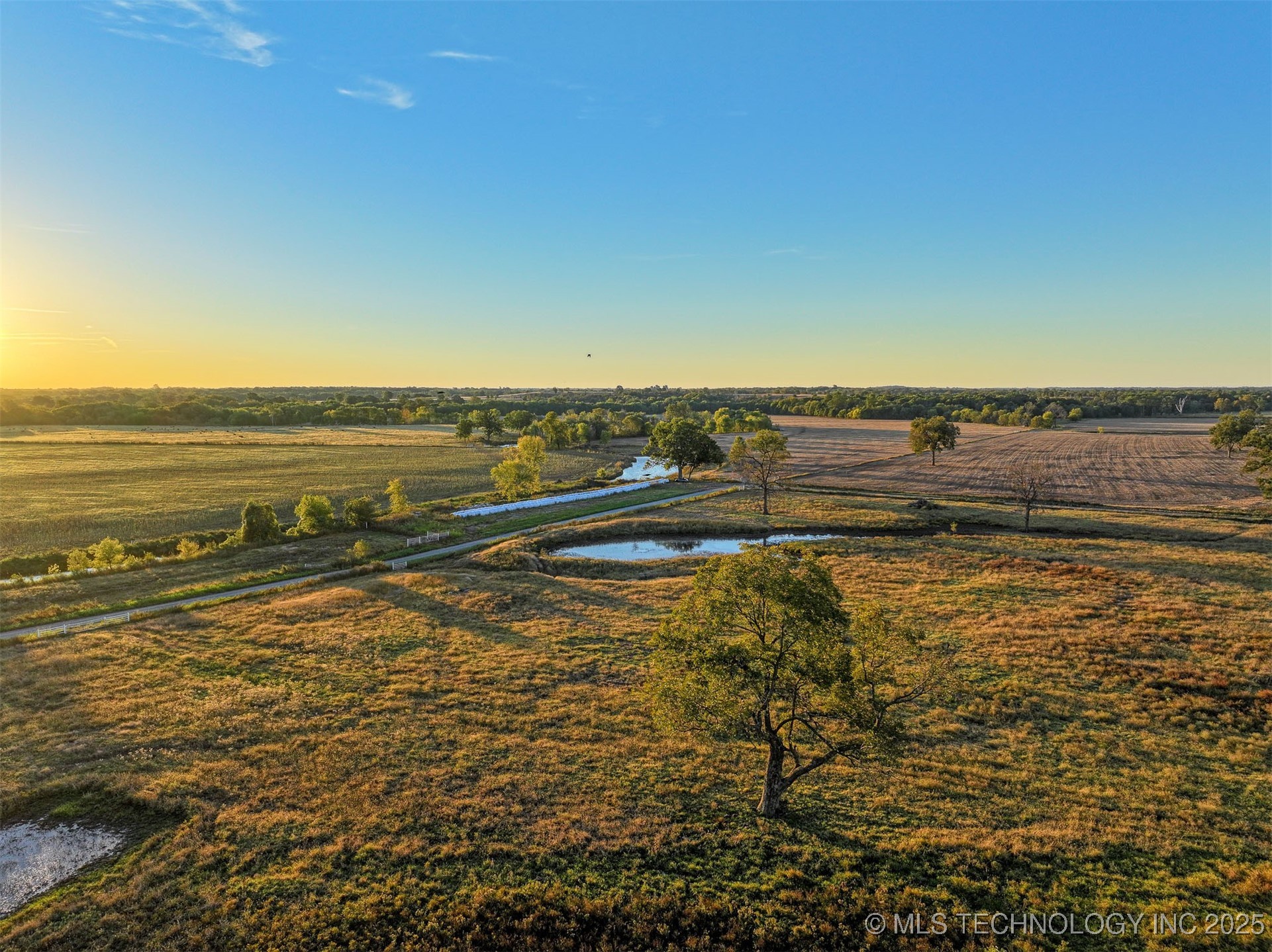 Haskell, Oklahoma, 74436, United States, ,Residential,For Sale,1989058