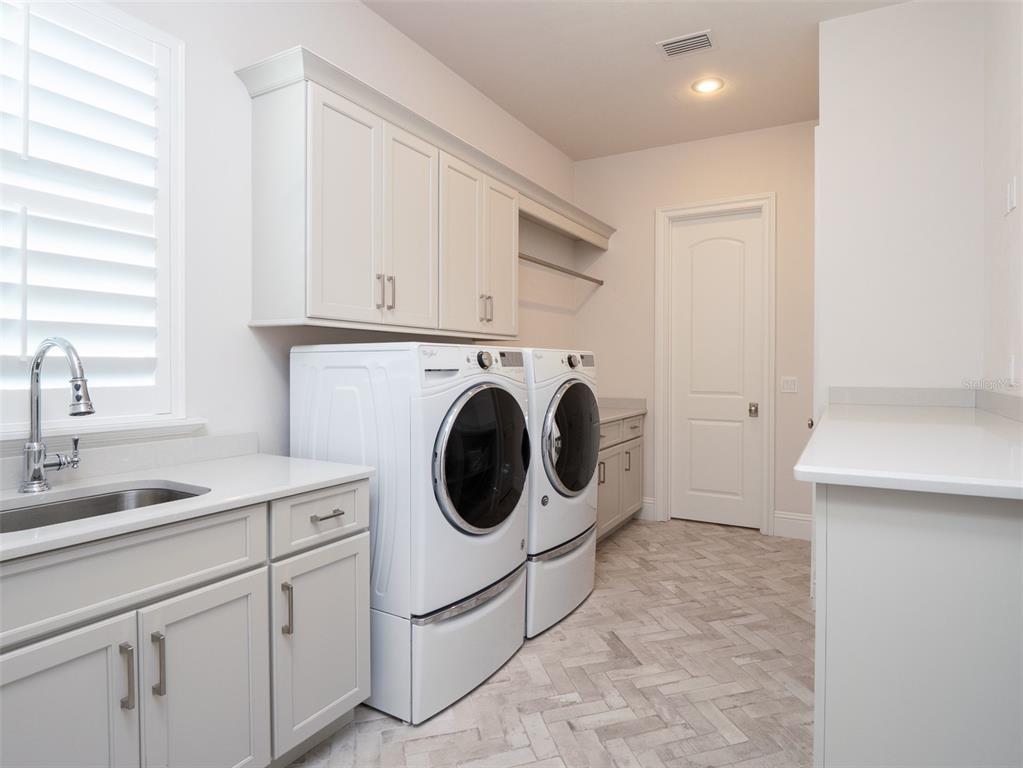 Gainesville, Florida, 32608, United States, 5 Bedrooms Bedrooms, ,8 BathroomsBathrooms,Residential,For Sale,1754058