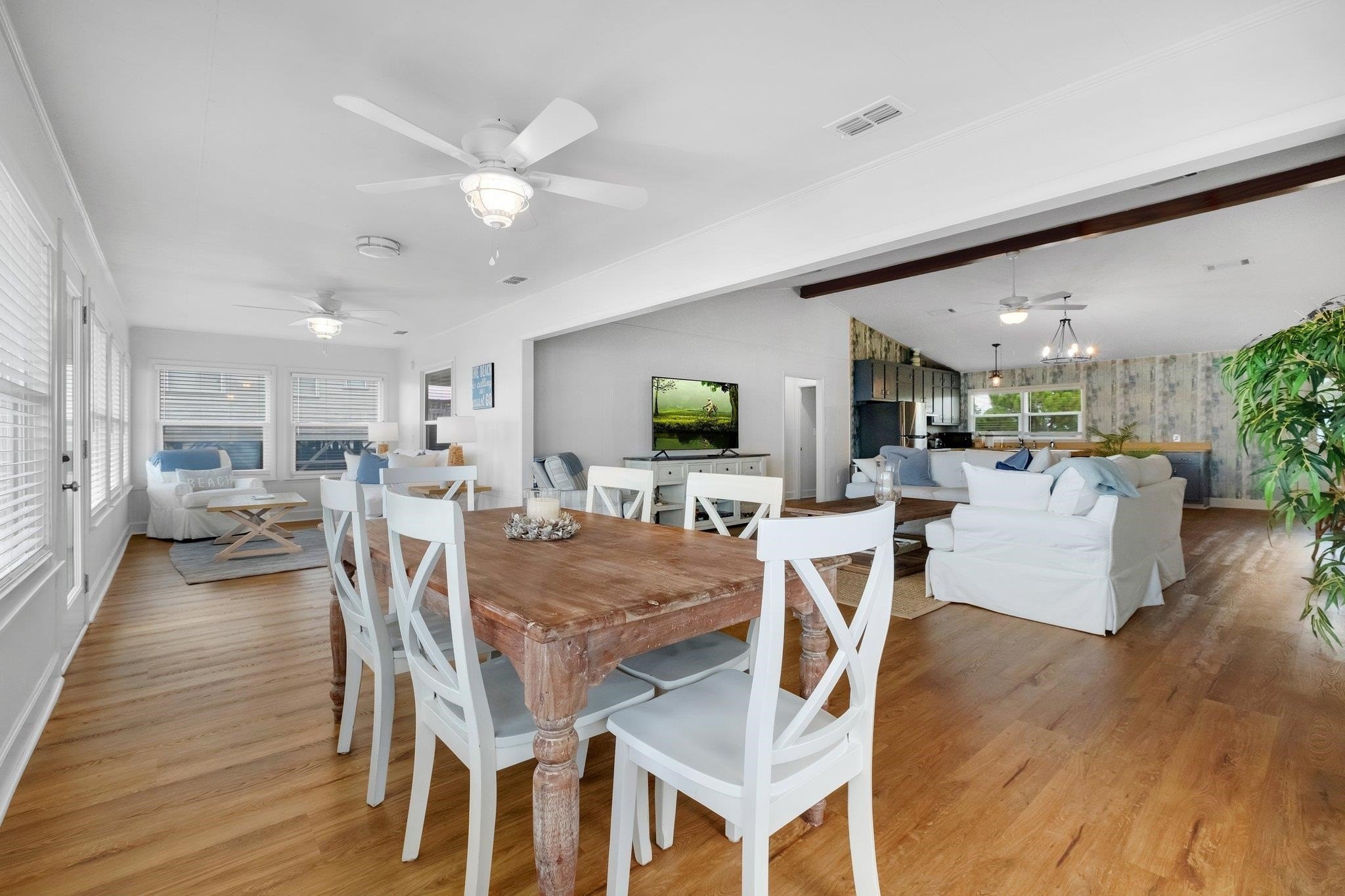 Alligator Point, Florida, 32346, United States, 3 Bedrooms Bedrooms, ,3 BathroomsBathrooms,Residential,For Sale,1943895