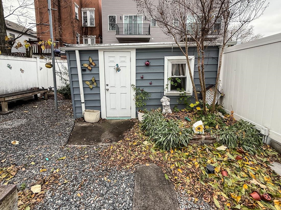 Jersey City, New Jersey, 07307, United States, 4 Bedrooms Bedrooms, ,2 BathroomsBathrooms,Residential,For Sale,1991829