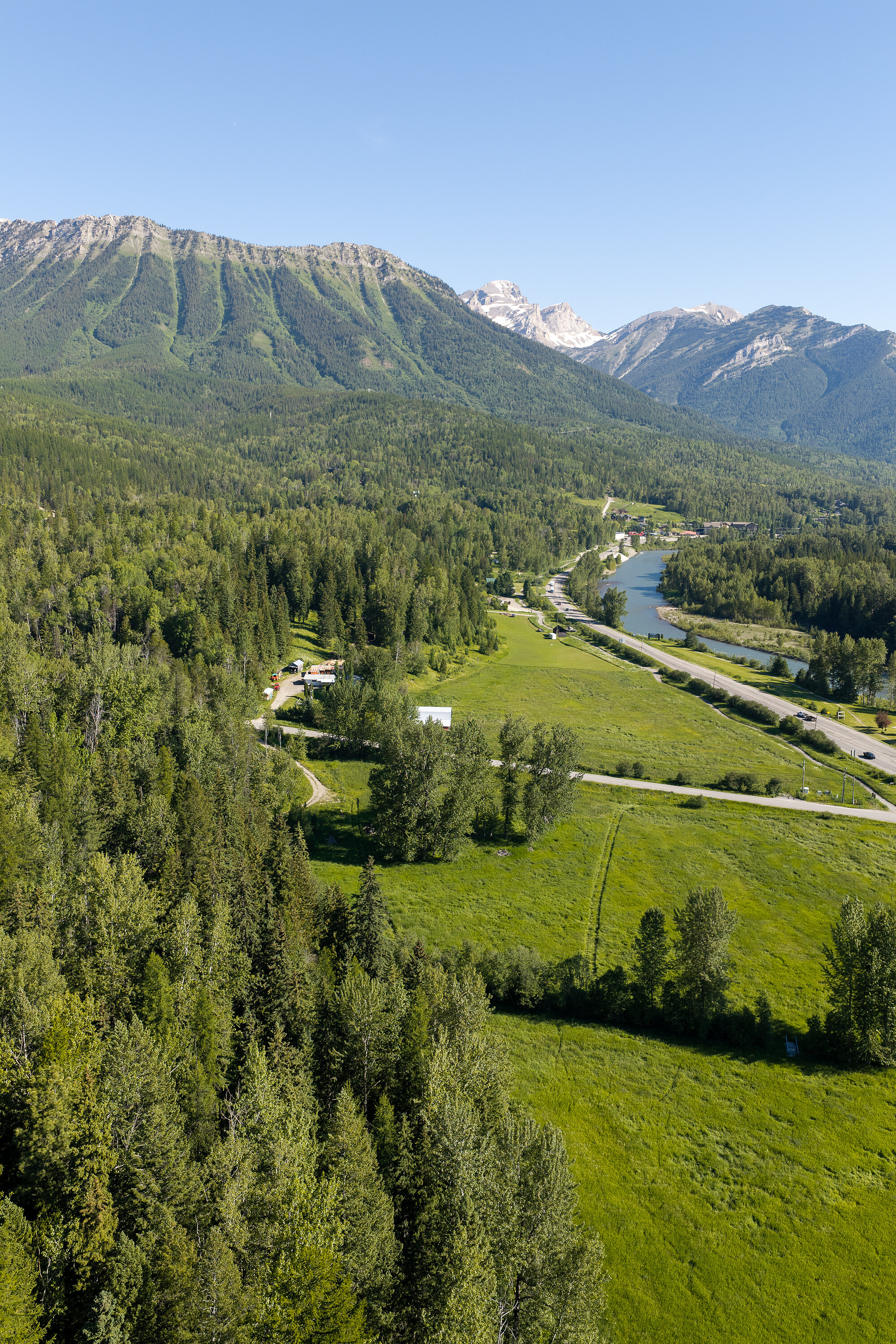 Fernie Acreage - 物件實景