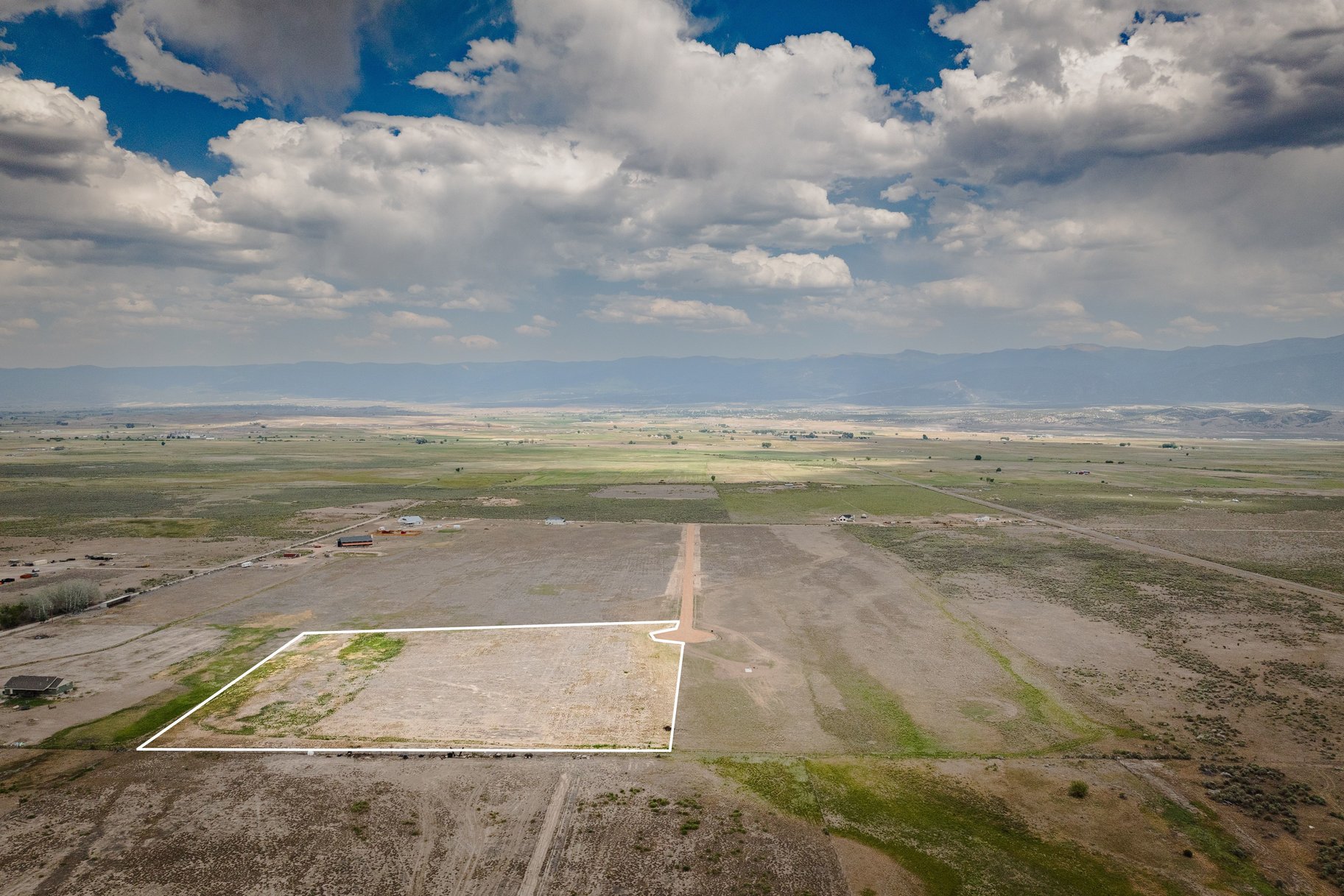  8.5-Acre Lots, No HOA, Stunning Horseshoe Mountain Views - 物件實景
