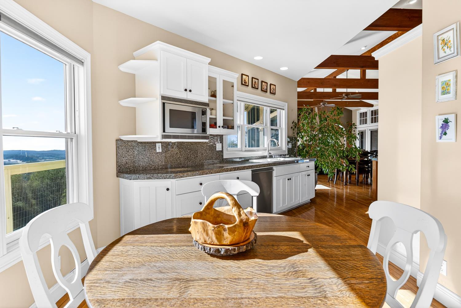 Grass Valley, California, 95949, United States, 3 Bedrooms Bedrooms, ,3 BathroomsBathrooms,Residential,For Sale,2048719