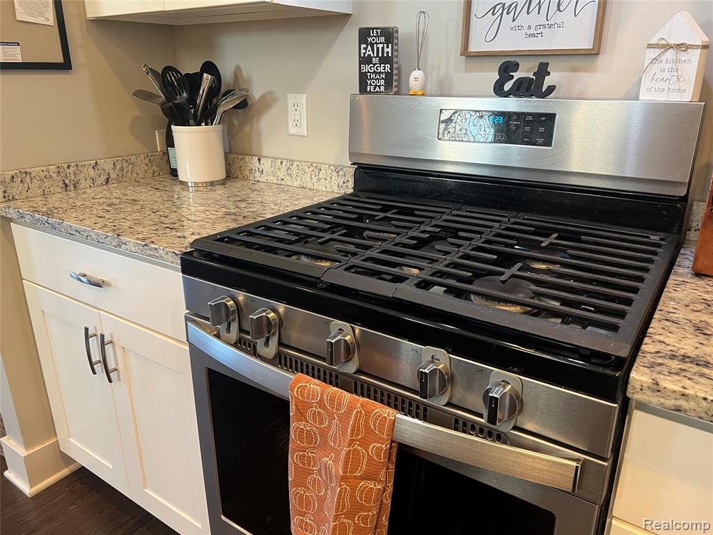 York Township, Michigan, 48176, United States, 4 Bedrooms Bedrooms, ,2 BathroomsBathrooms,Residential,For Sale,1988753