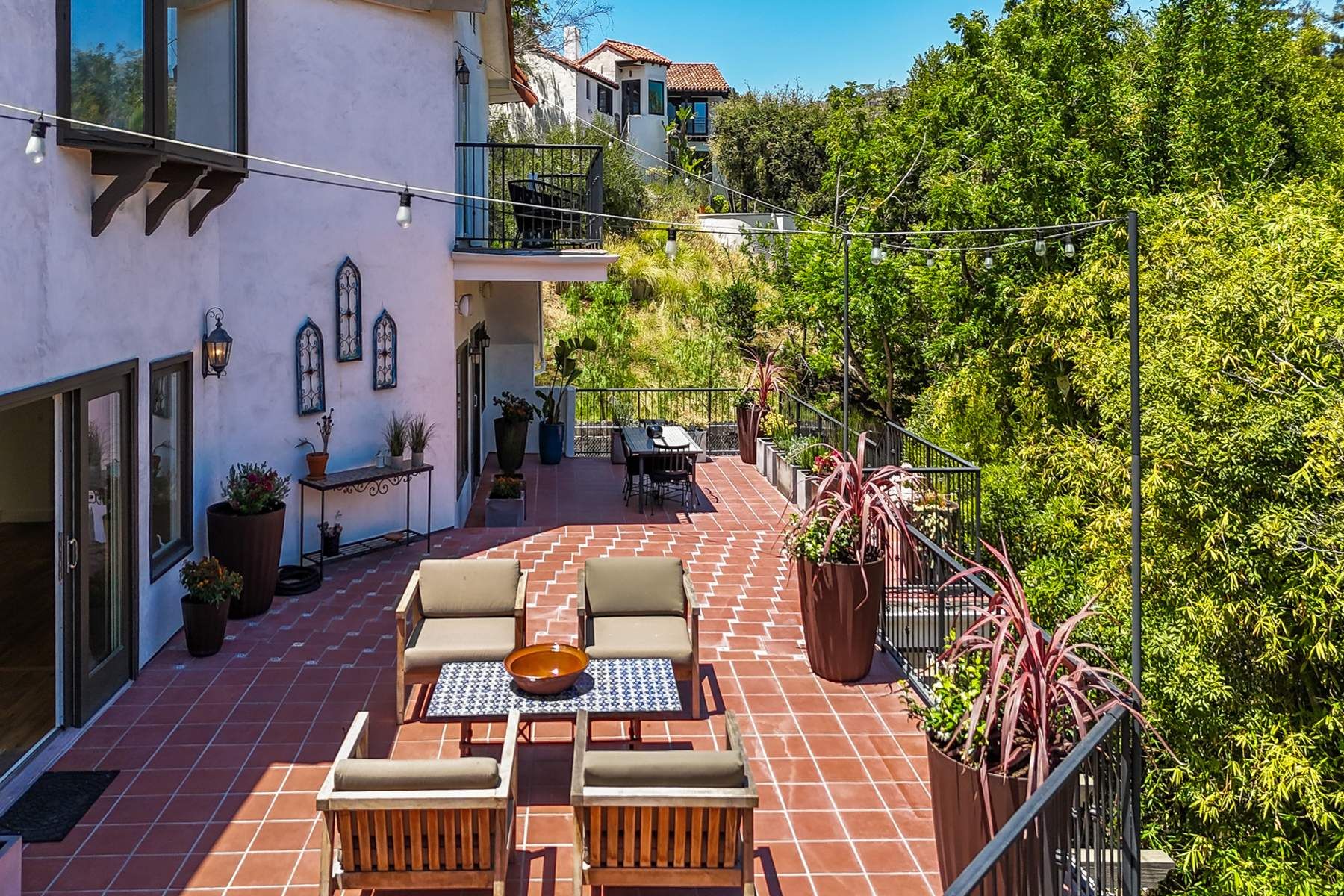  2216 East Live Oak Drive - 物件實景