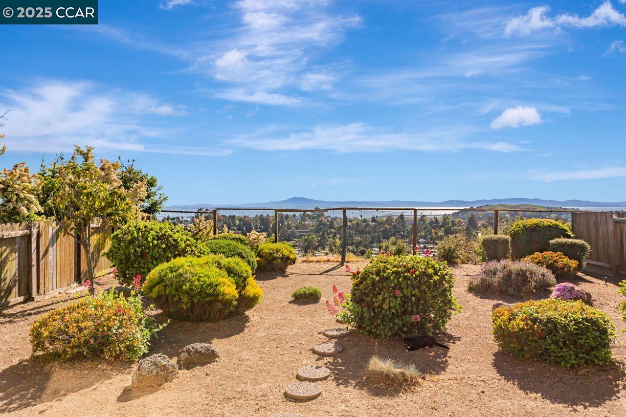 Vallejo, California, 94591, United States, 2 Bedrooms Bedrooms, ,2 BathroomsBathrooms,Residential,For Sale,1805503