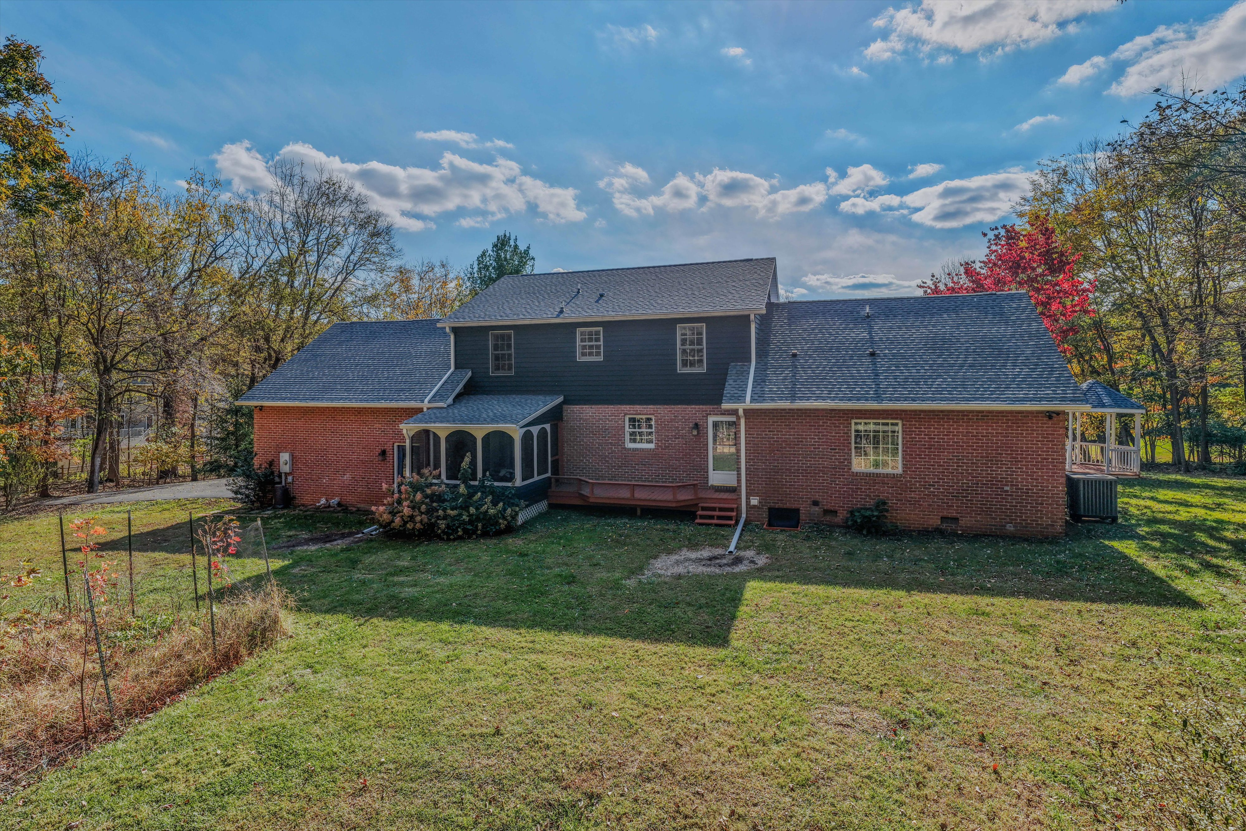 Martinsburg, West Virginia, 25403, United States, 3 Bedrooms Bedrooms, ,Residential,For Sale,1998035
