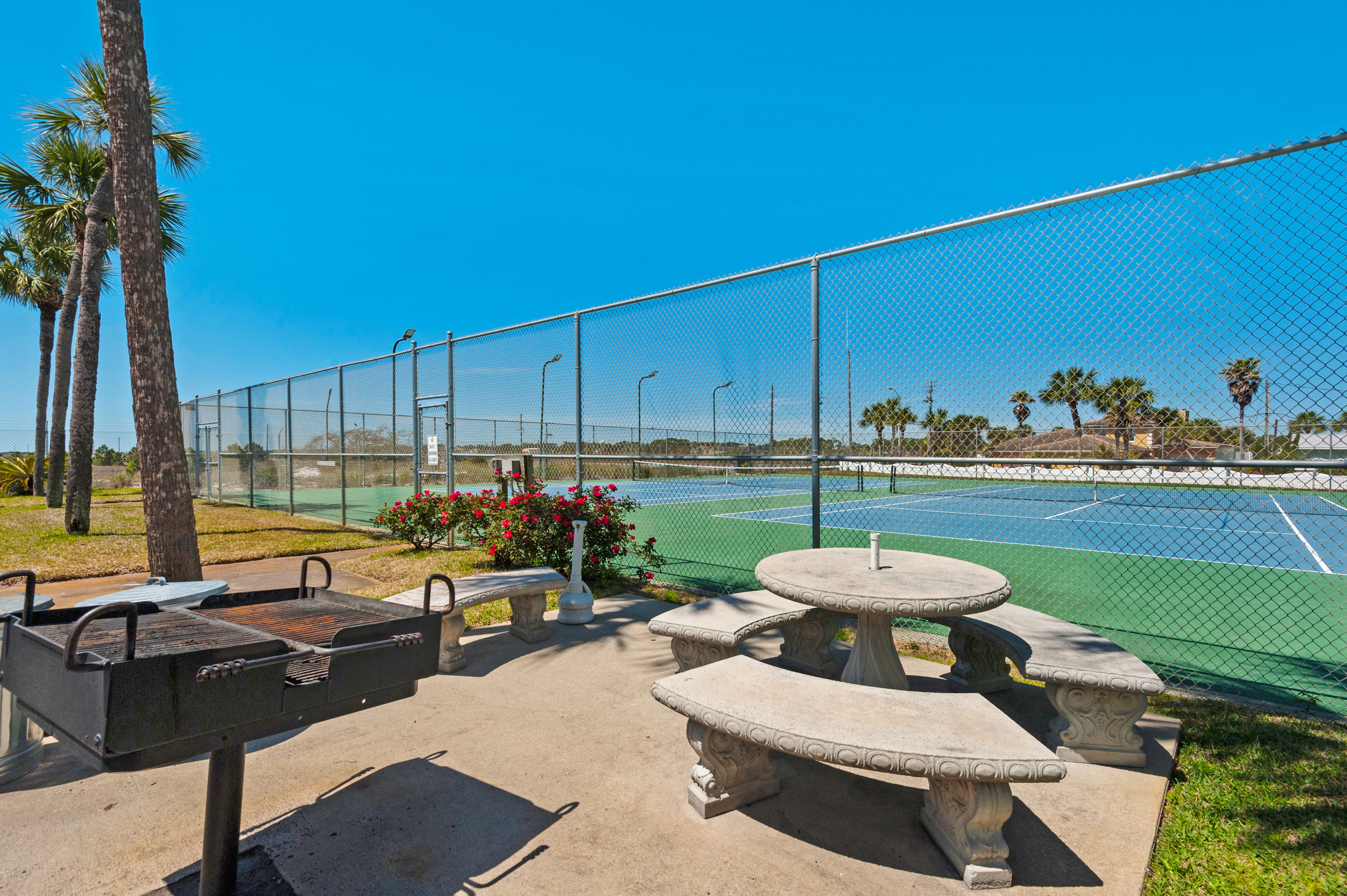  Top-Floor Studio Condo Ideal As Vacation Home Or Rental Investment - 物件實景