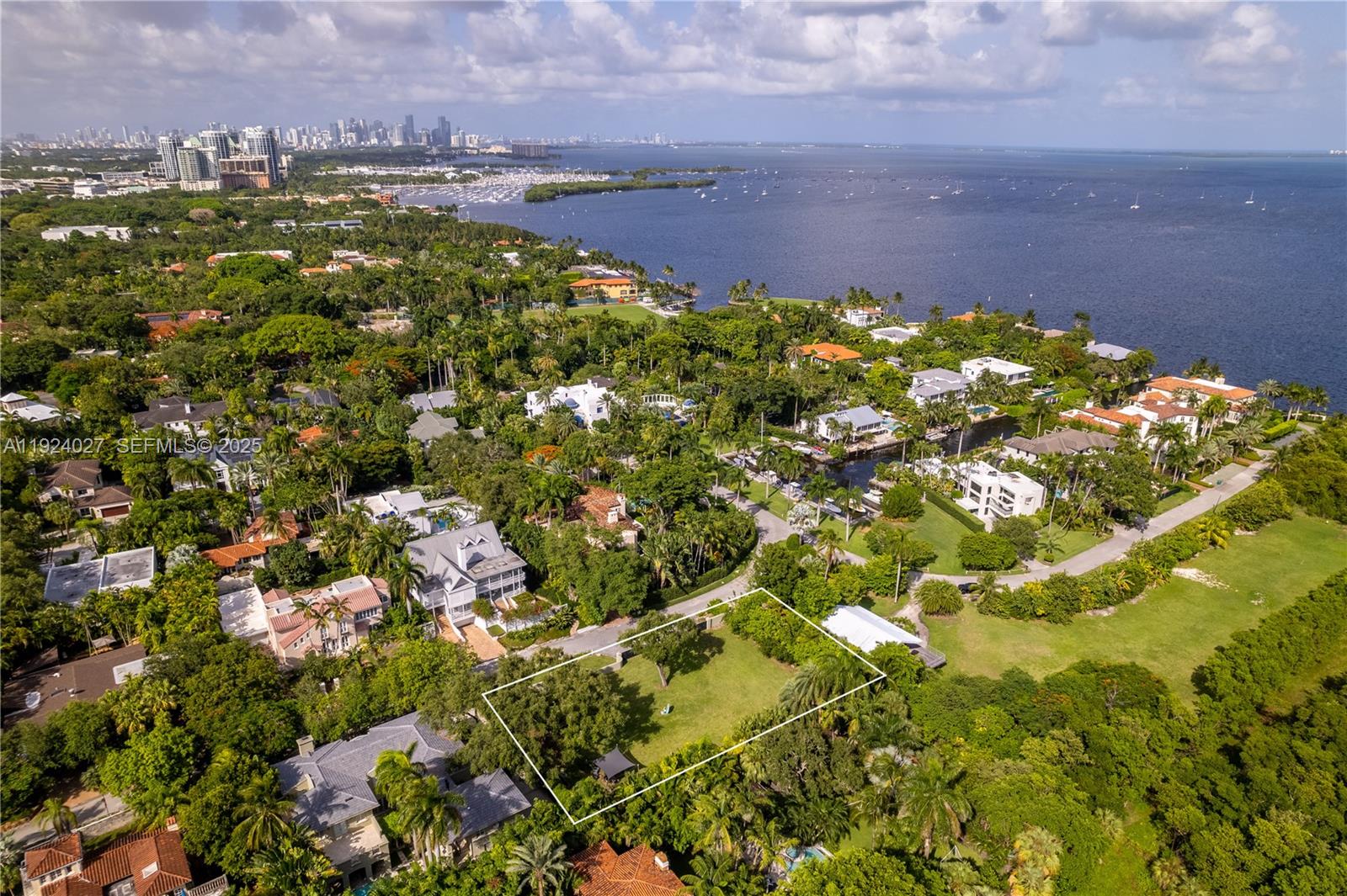 Coconut Grove, Florida, 33133, United States, ,Land,For Sale,2001655