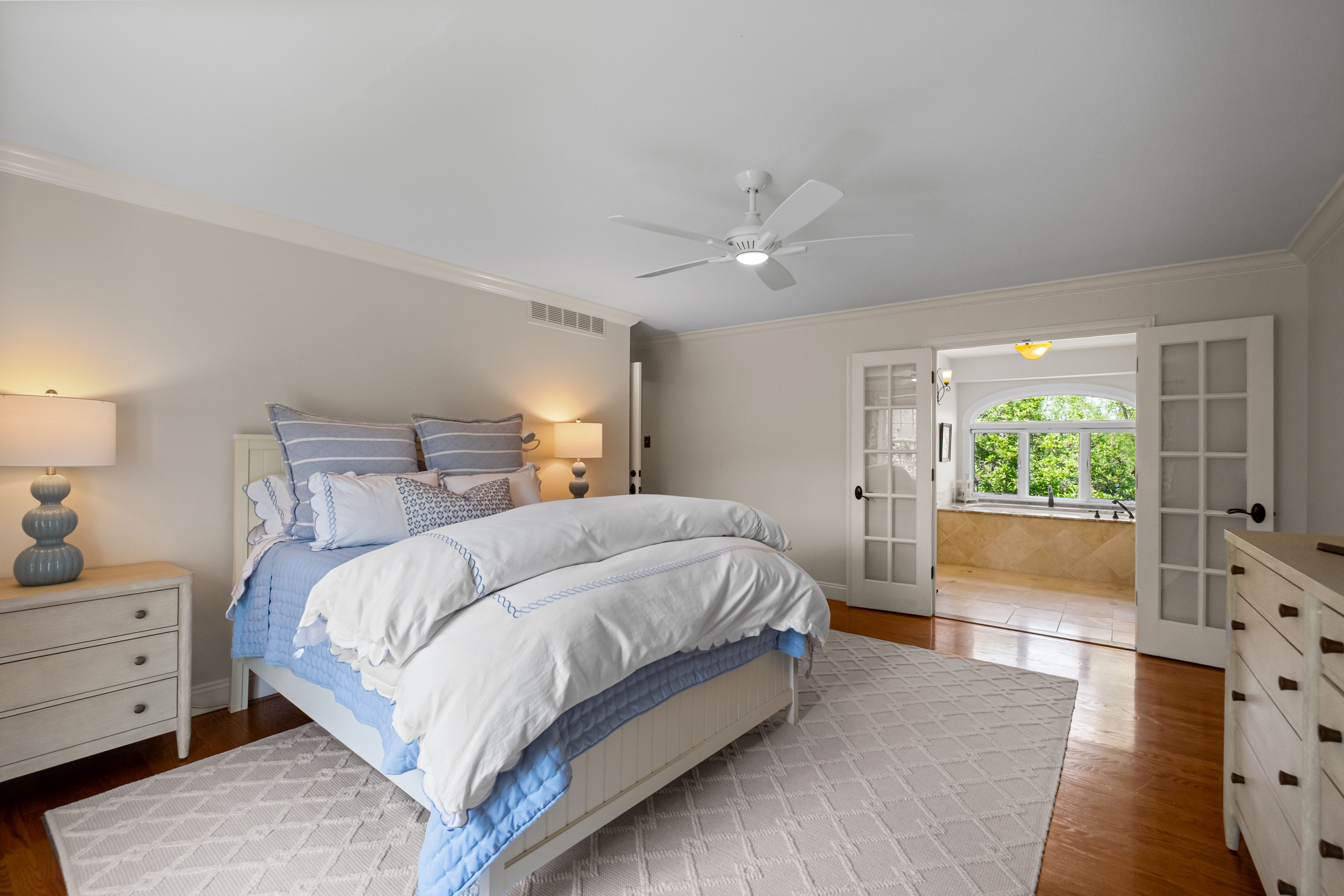  Welcome to this highly sought after home in Carberry Place l - 物件實景