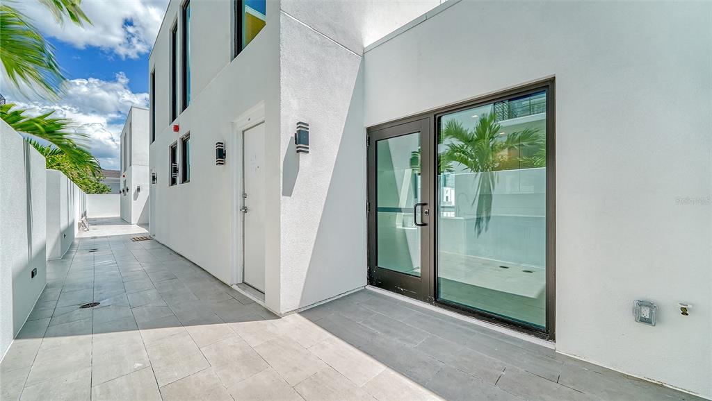 Sarasota, Florida, 34236, United States, 2 Bedrooms Bedrooms, ,2 BathroomsBathrooms,Residential,For Sale,1991932