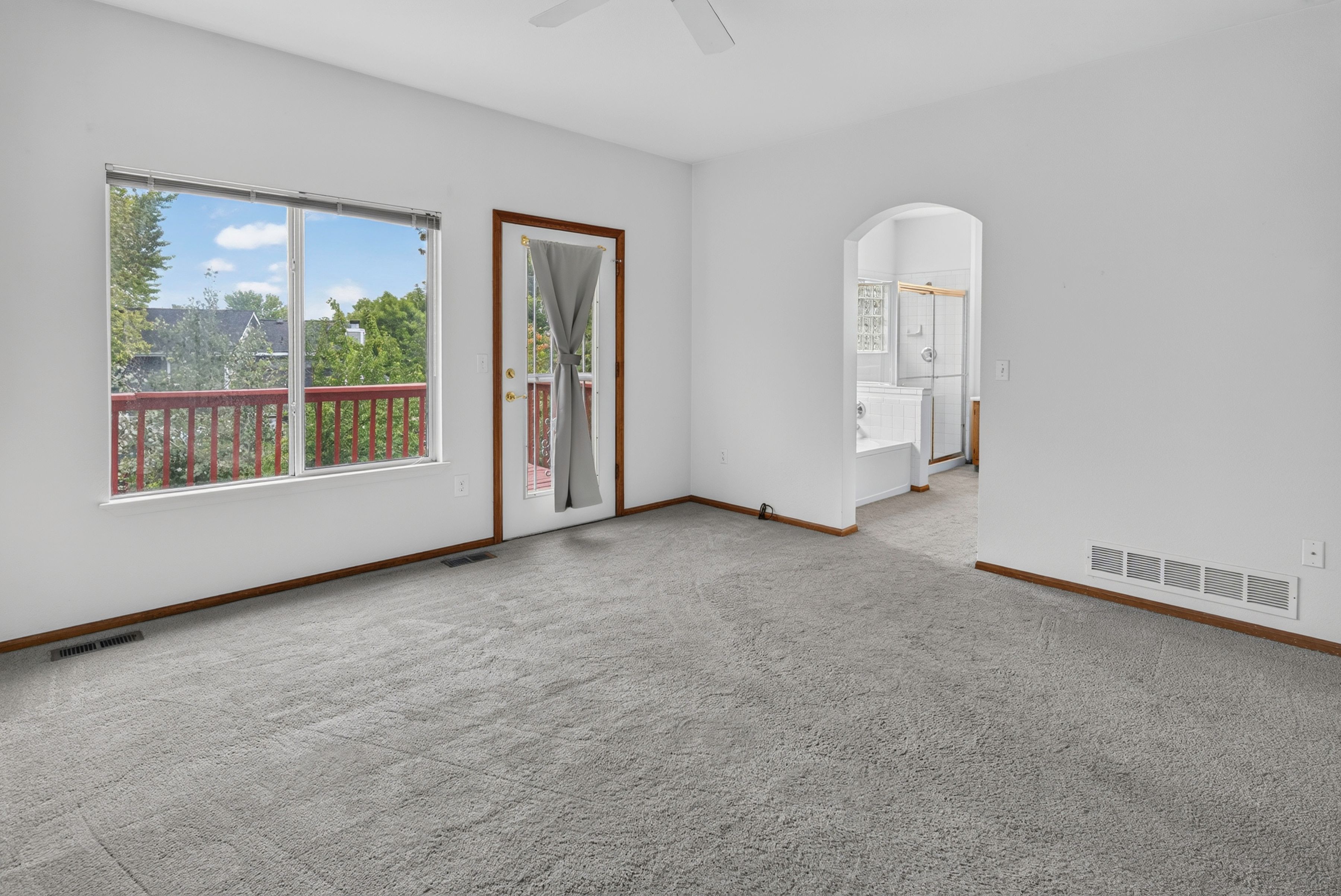  Lovingly Maintained Home in the Highly Sought-After Hunters Glen Community - 物件實景