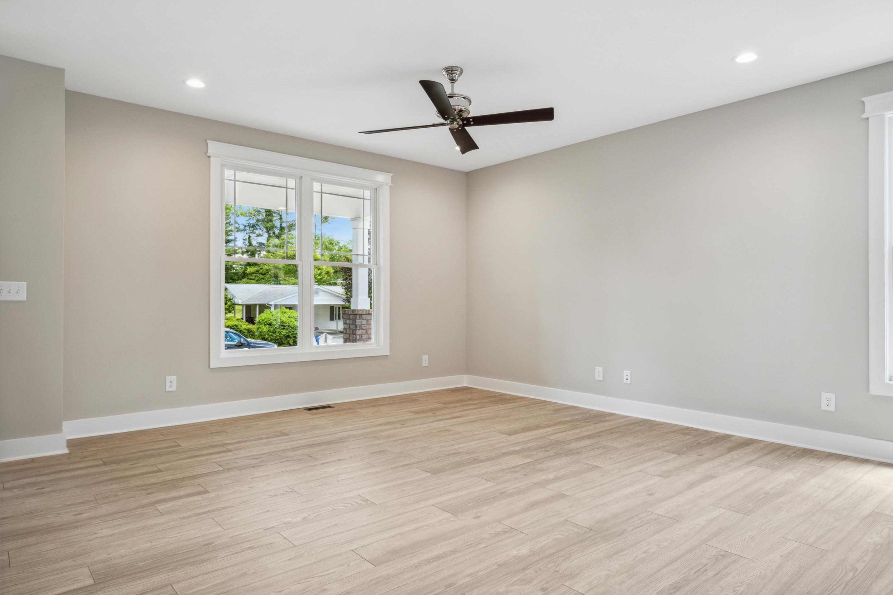 Blacksburg, Virginia, 24060, United States, 4 Bedrooms Bedrooms, ,4 BathroomsBathrooms,Residential,For Sale,1838349