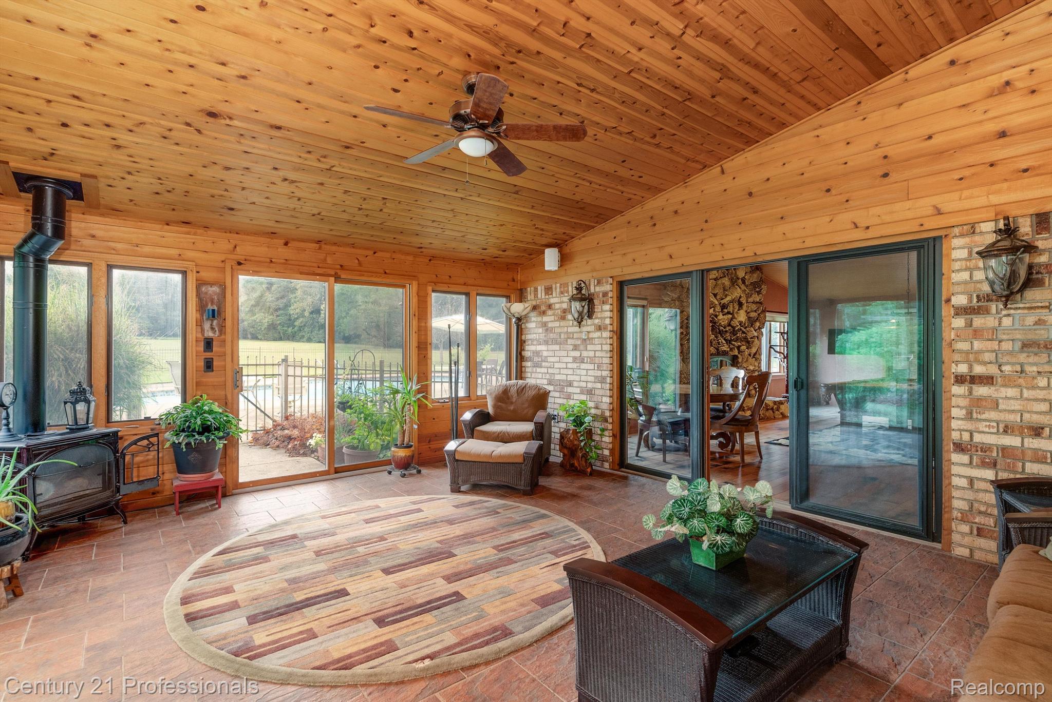 Holly, Michigan, 48442, United States, 4 Bedrooms Bedrooms, ,4 BathroomsBathrooms,Residential,For Sale,1943640
