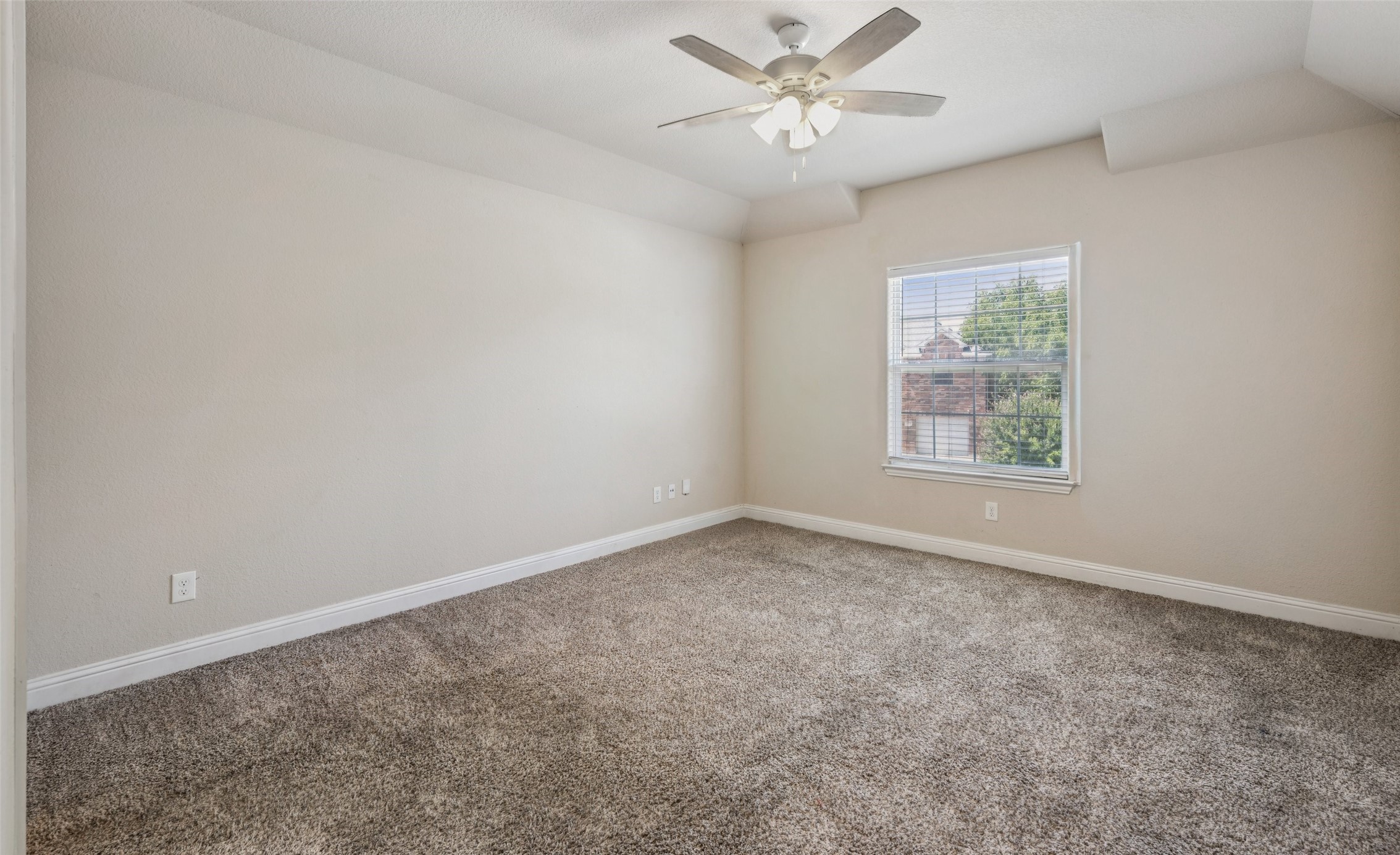 Little Elm, Texas, 75068, United States, 6 Bedrooms Bedrooms, ,6 BathroomsBathrooms,Residential,For Sale,1941965