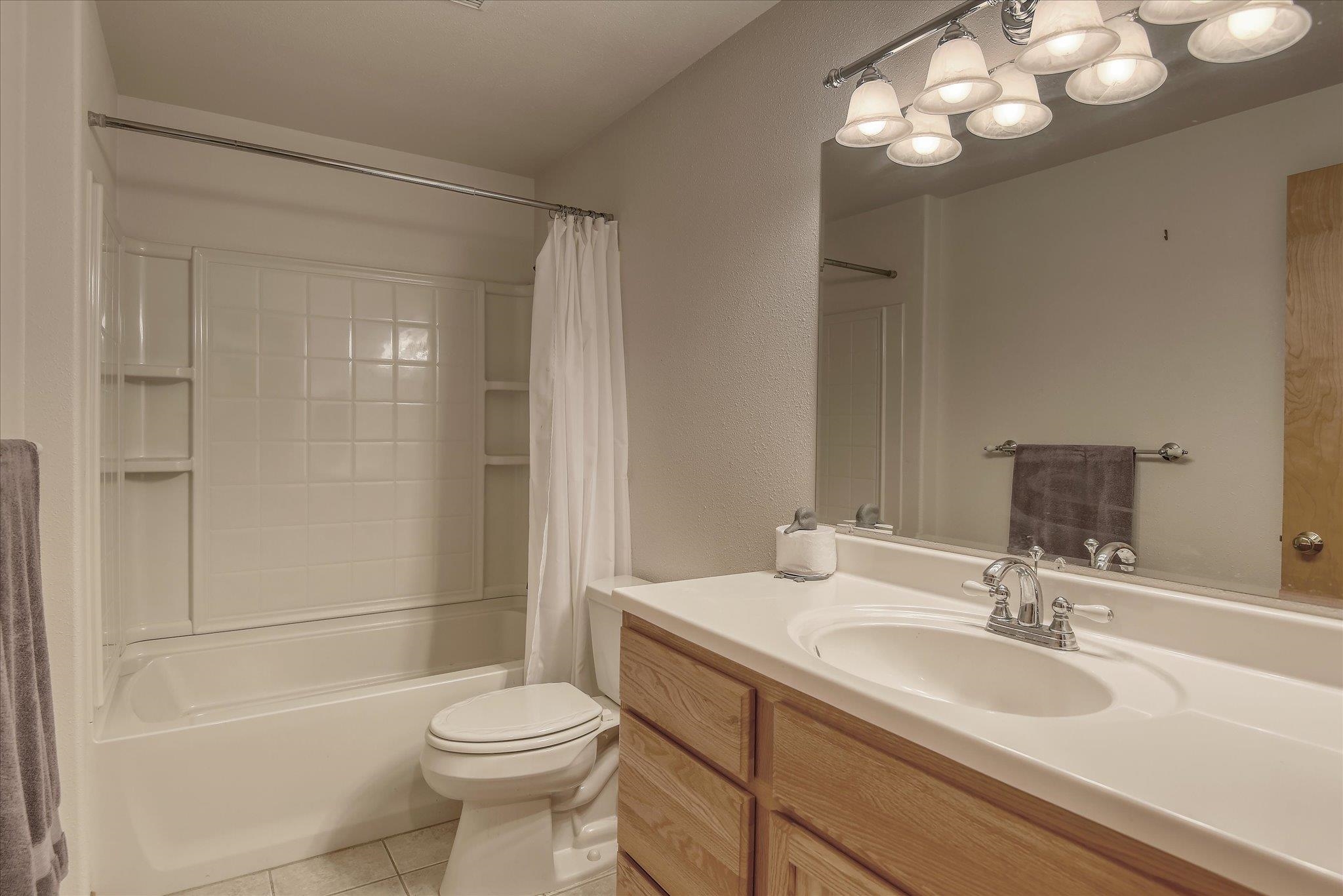 Otis Orchards, Washington, 99027, United States, 5 Bedrooms Bedrooms, ,3 BathroomsBathrooms,Residential,For Sale,1975926