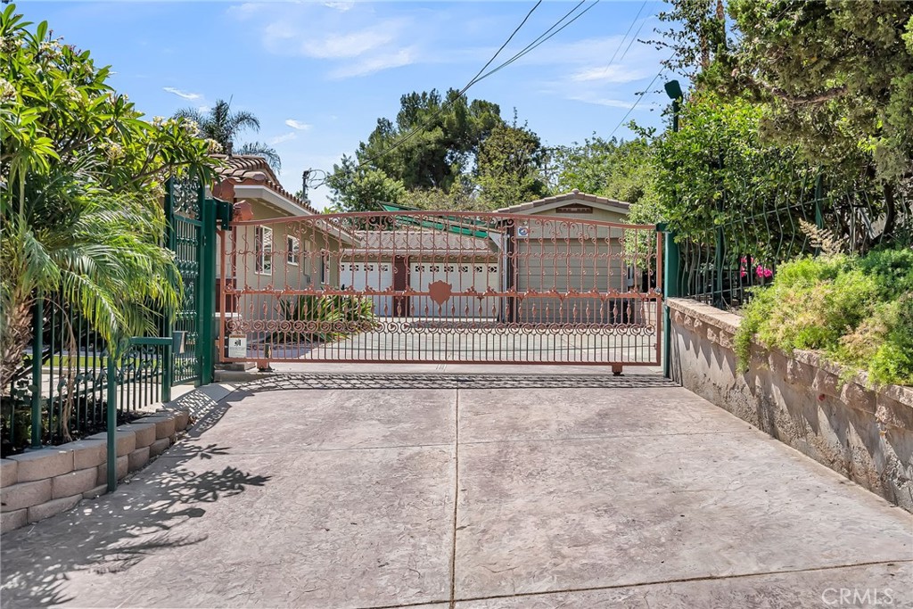Jurupa Valley, California, 92509, United States, 3 Bedrooms Bedrooms, ,2 BathroomsBathrooms,Residential,For Sale,1939964