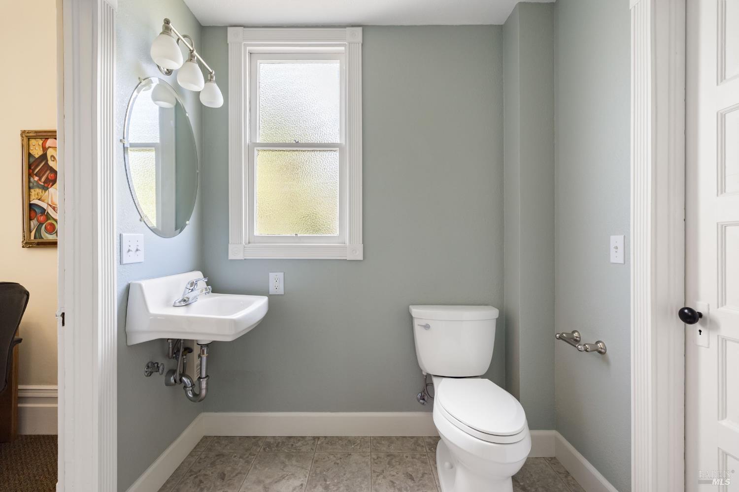 Petaluma, California, 94952, United States, 2 Bedrooms Bedrooms, ,1 BathroomBathrooms,Residential,For Sale,1921349