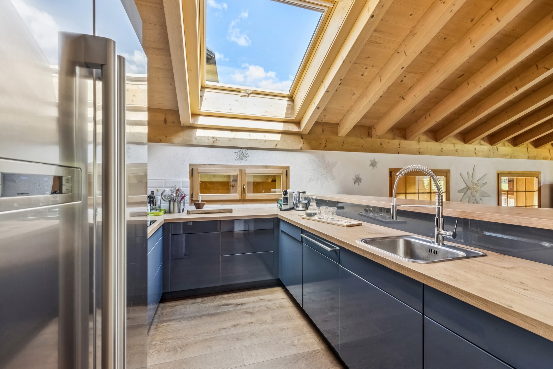  Duplex with breathtaking views—You