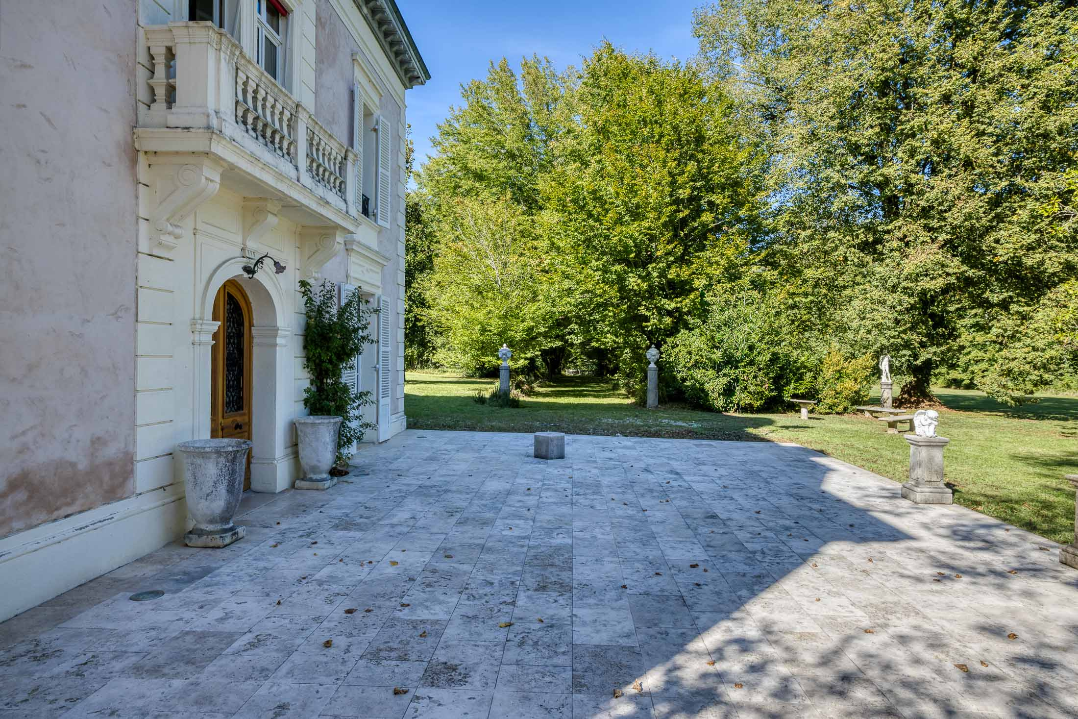  Elegant manor- close to the famed vineyards of Bugey - 物件實景