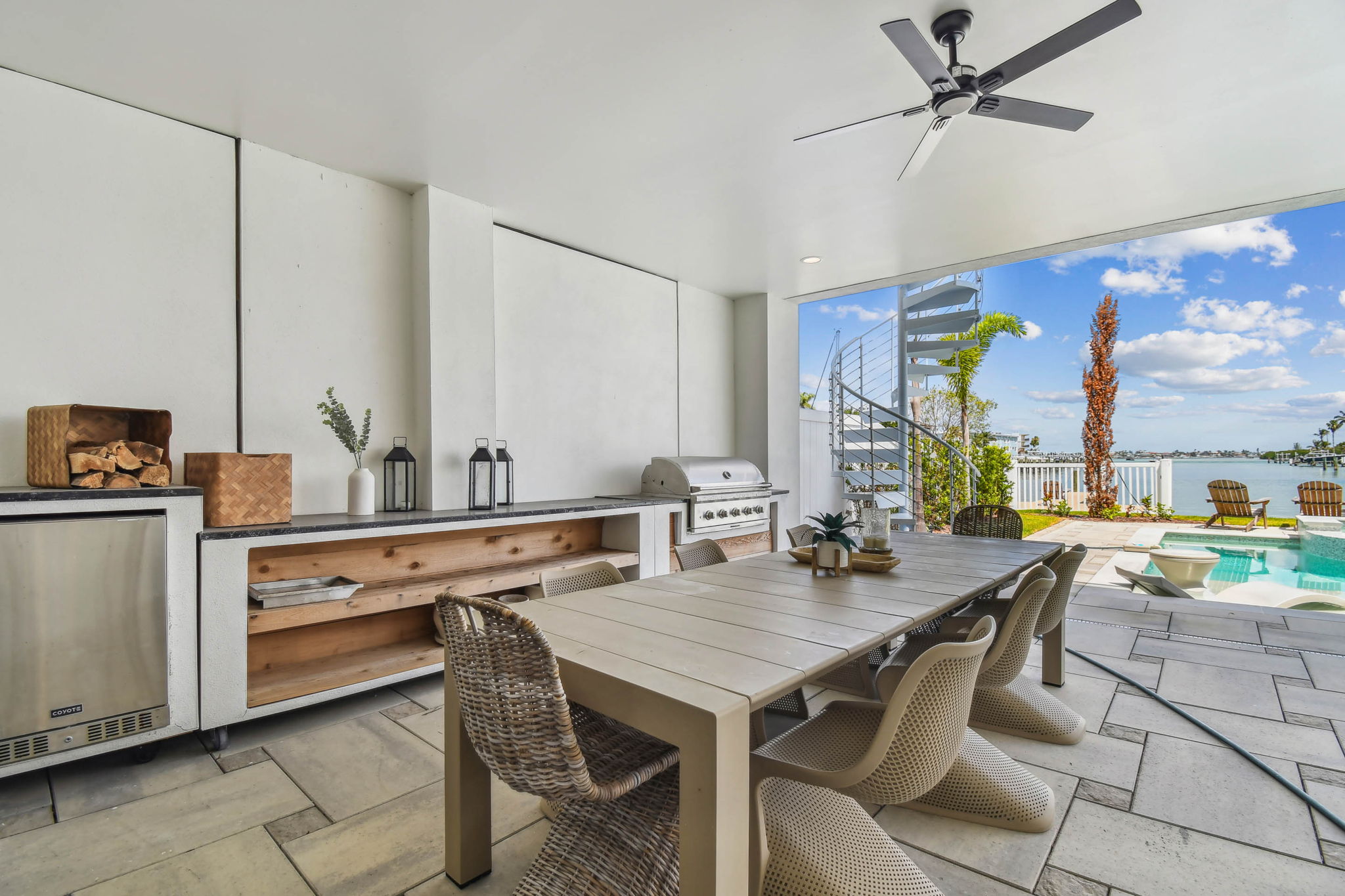 Treasure Island, Florida, 33706, United States, 5 Bedrooms Bedrooms, ,5 BathroomsBathrooms,Residential,For Sale,1792310