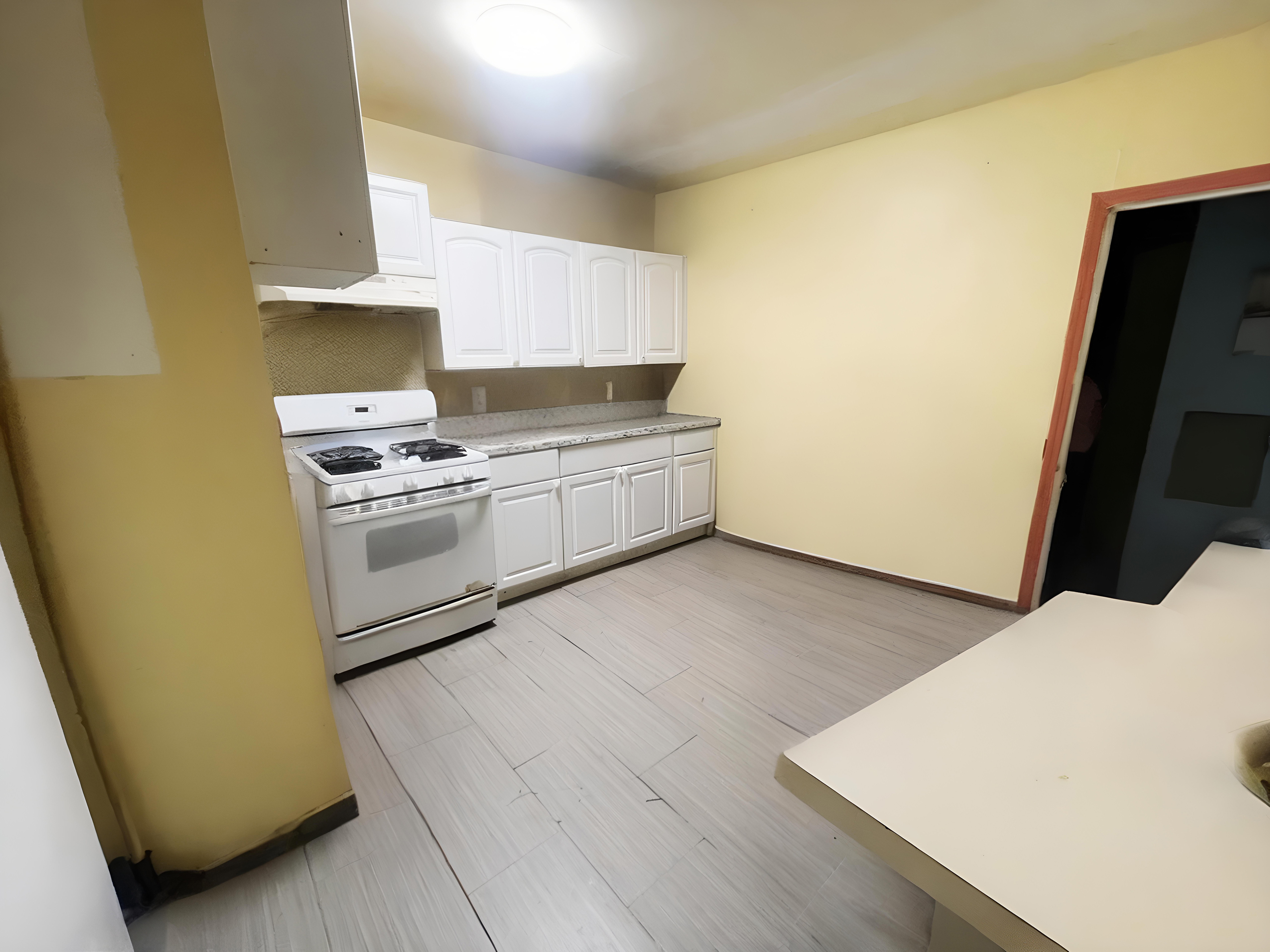 Brooklyn, New York, 11223, United States, 9 Bedrooms Bedrooms, ,3 BathroomsBathrooms,Residential,For Sale,1830061