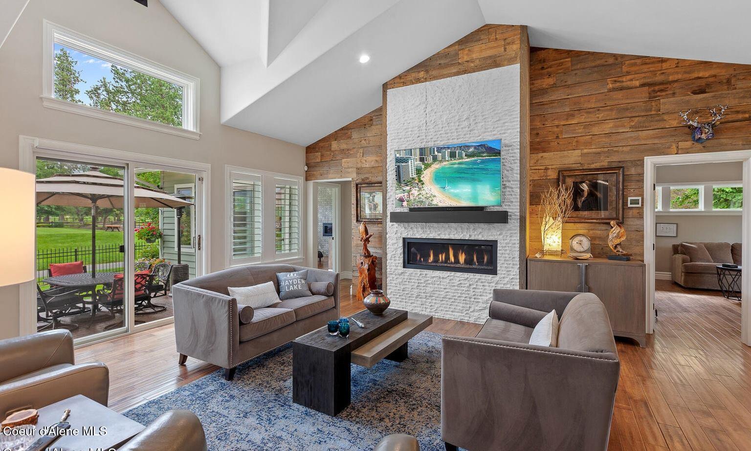 Hayden Lake, Idaho, 83835, United States, 4 Bedrooms Bedrooms, ,5 BathroomsBathrooms,Residential,For Sale,1990464