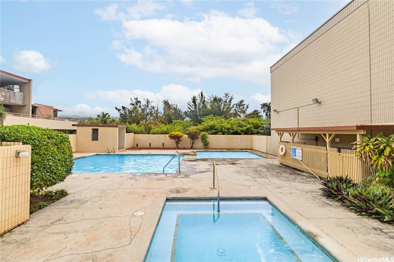 Honolulu, Hawaii, 96818, United States, 3 Bedrooms Bedrooms, ,2 BathroomsBathrooms,Residential,For Sale,2015765