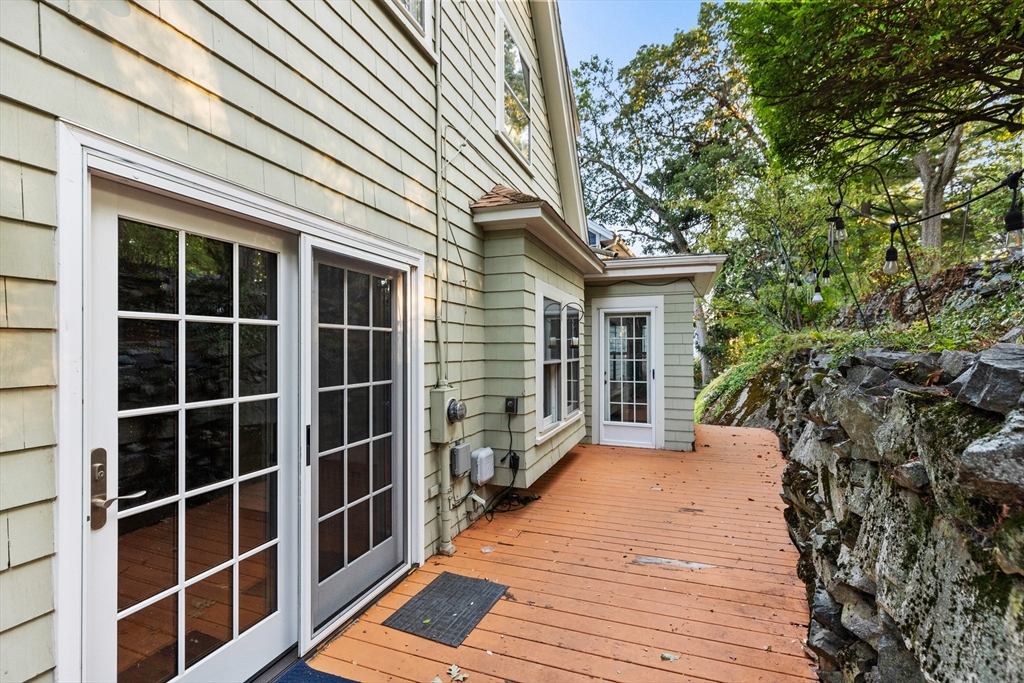 Malden, Massachusetts, 02148, United States, 3 Bedrooms Bedrooms, ,2 BathroomsBathrooms,Residential,For Sale,1942894