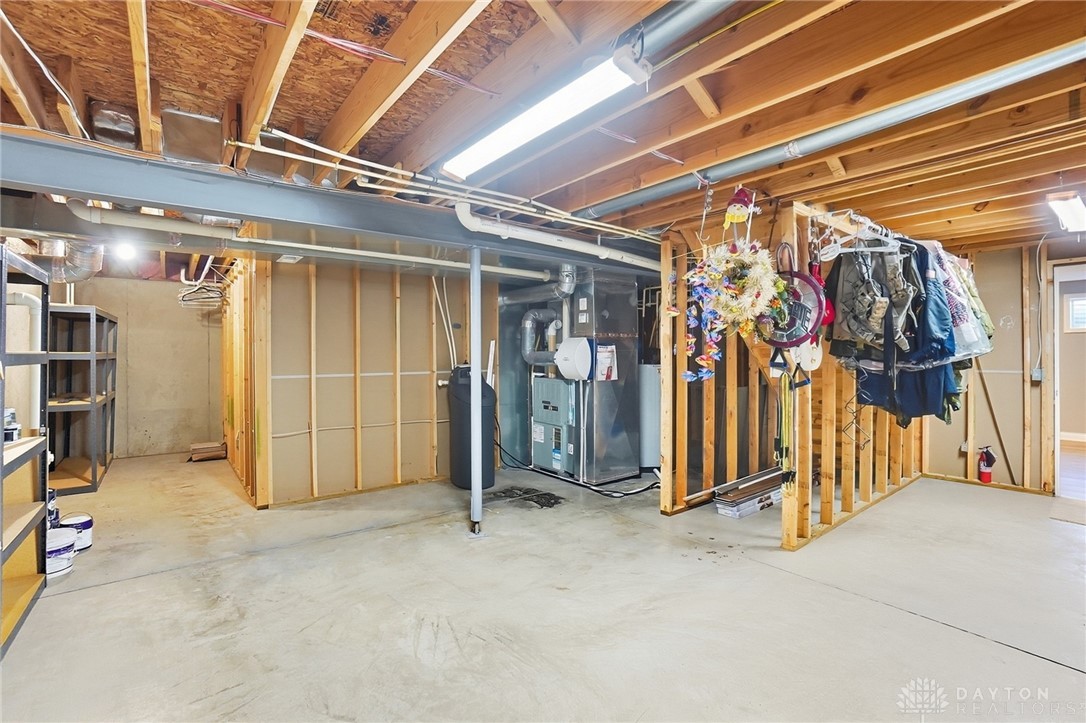 Clearcreek Twp, Ohio, 45458, United States, 4 Bedrooms Bedrooms, ,4 BathroomsBathrooms,Residential,For Sale,1966206