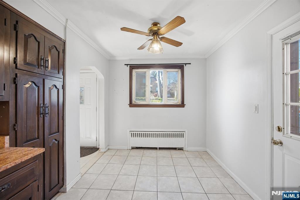 Fort Lee, New Jersey, 07024, United States, 4 Bedrooms Bedrooms, ,3 BathroomsBathrooms,Residential,For Sale,2003109