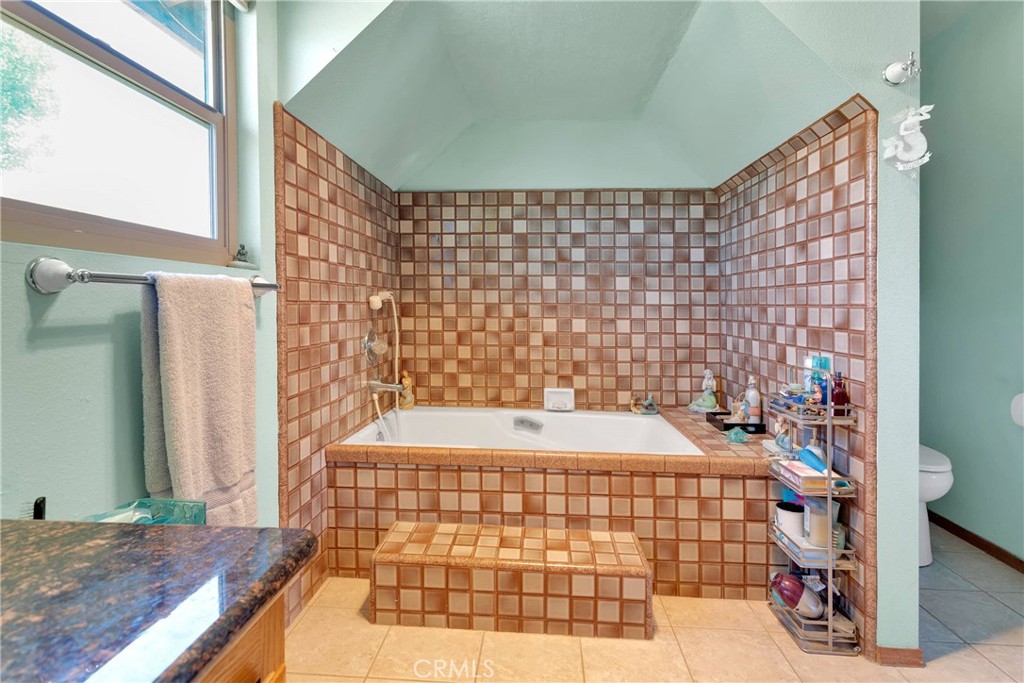 Lucerne Valley, California, 92356, United States, 6 Bedrooms Bedrooms, ,5 BathroomsBathrooms,Residential,For Sale,1986266