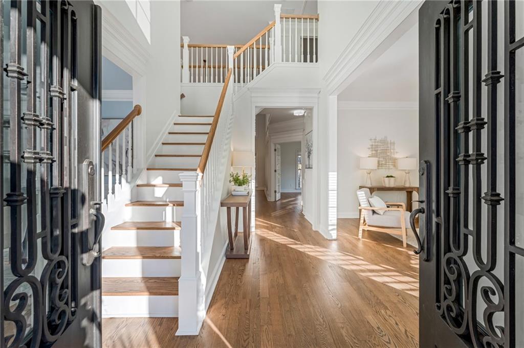 Alpharetta, Georgia, 30009, United States, 5 Bedrooms Bedrooms, ,4 BathroomsBathrooms,Residential,For Sale,1976407