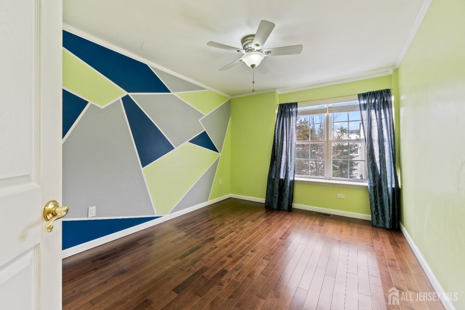 Edison, New Jersey, 08820, United States, 3 Bedrooms Bedrooms, ,3 BathroomsBathrooms,Residential,For Sale,2005666