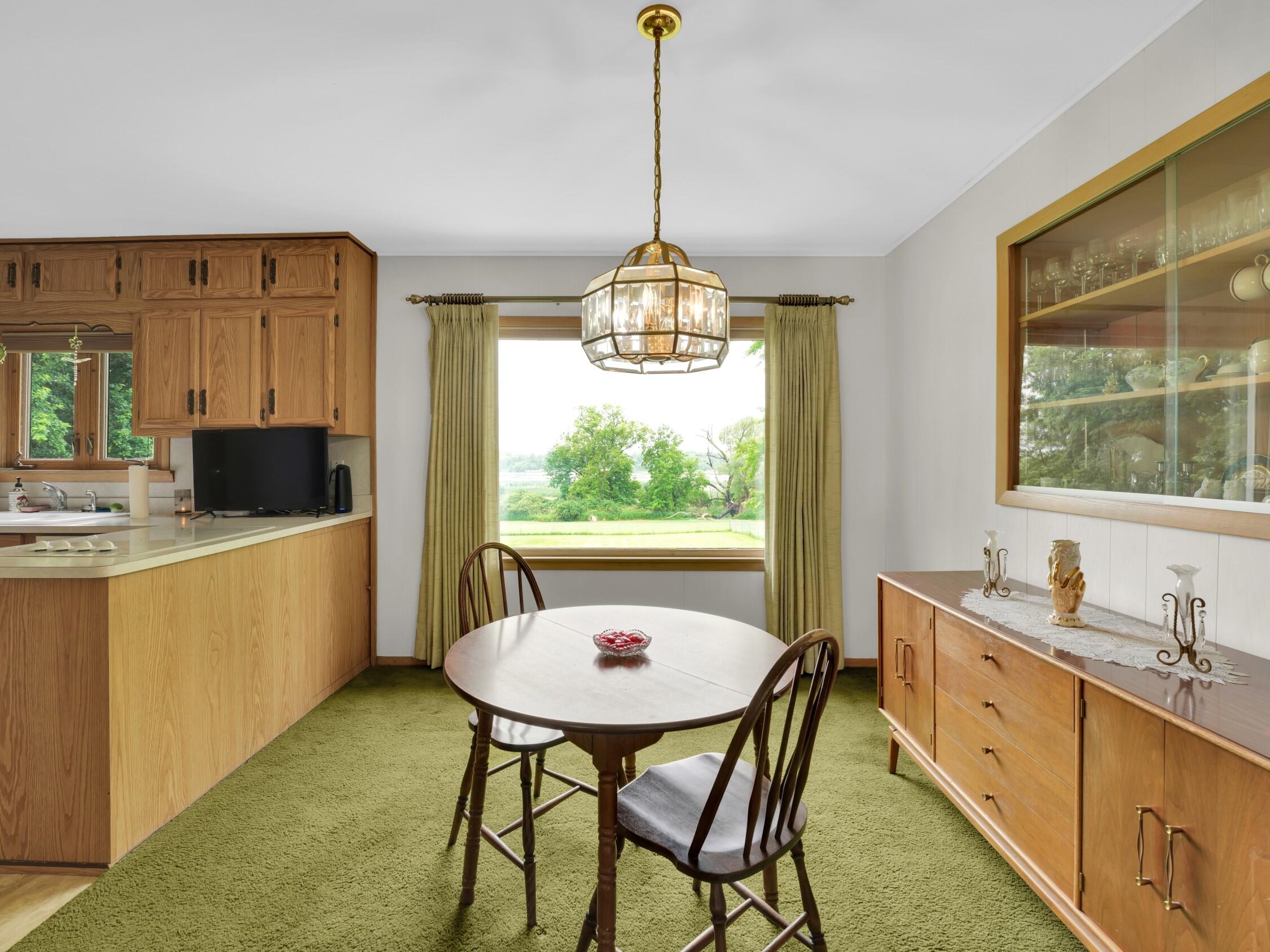 Whitewater, Wisconsin, 53190, United States, 5 Bedrooms Bedrooms, ,2 BathroomsBathrooms,Residential,For Sale,1877600