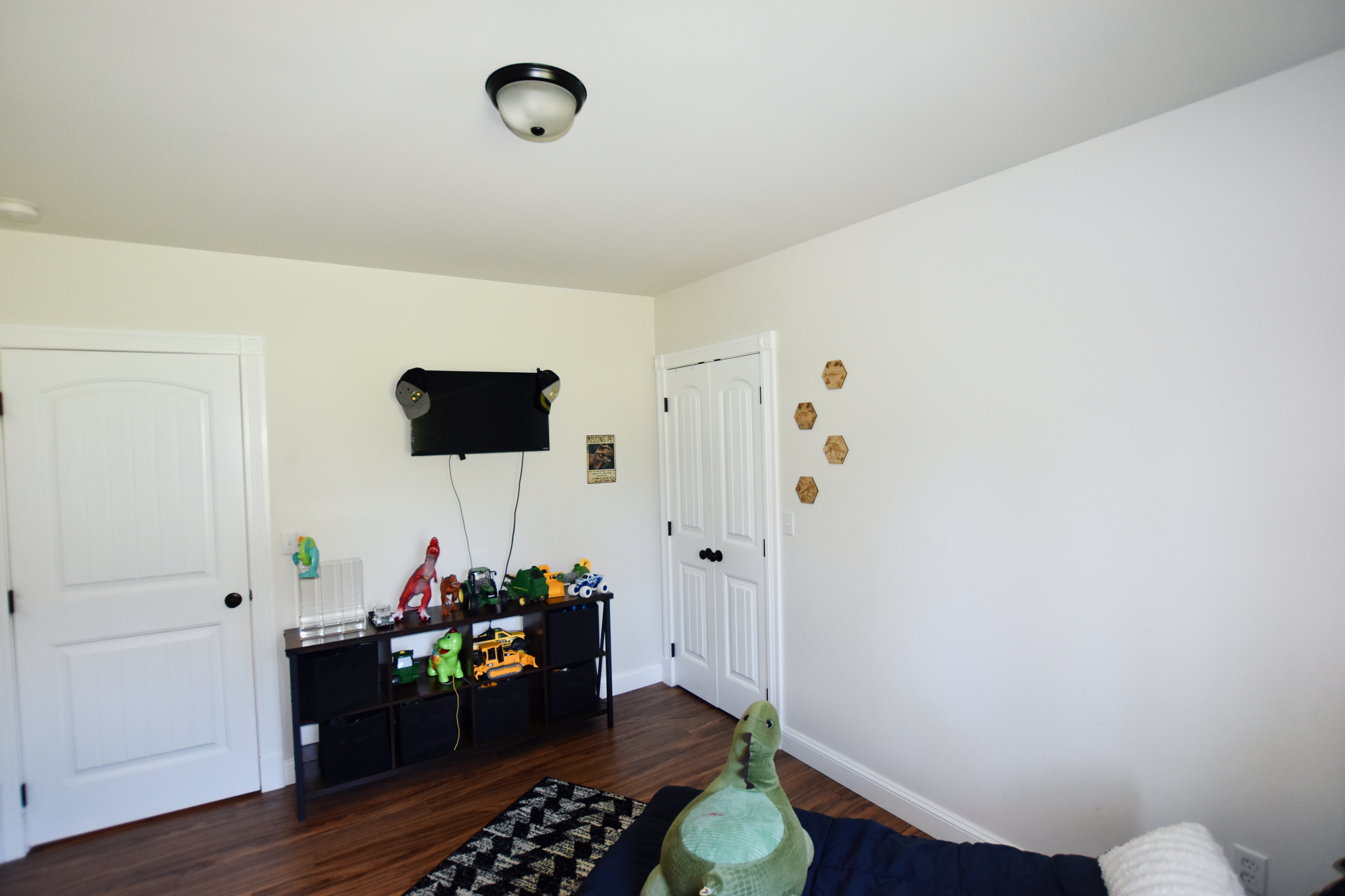 Flemingsburg, Kentucky, 41041, United States, 3 Bedrooms Bedrooms, ,2 BathroomsBathrooms,Residential,For Sale,1915775