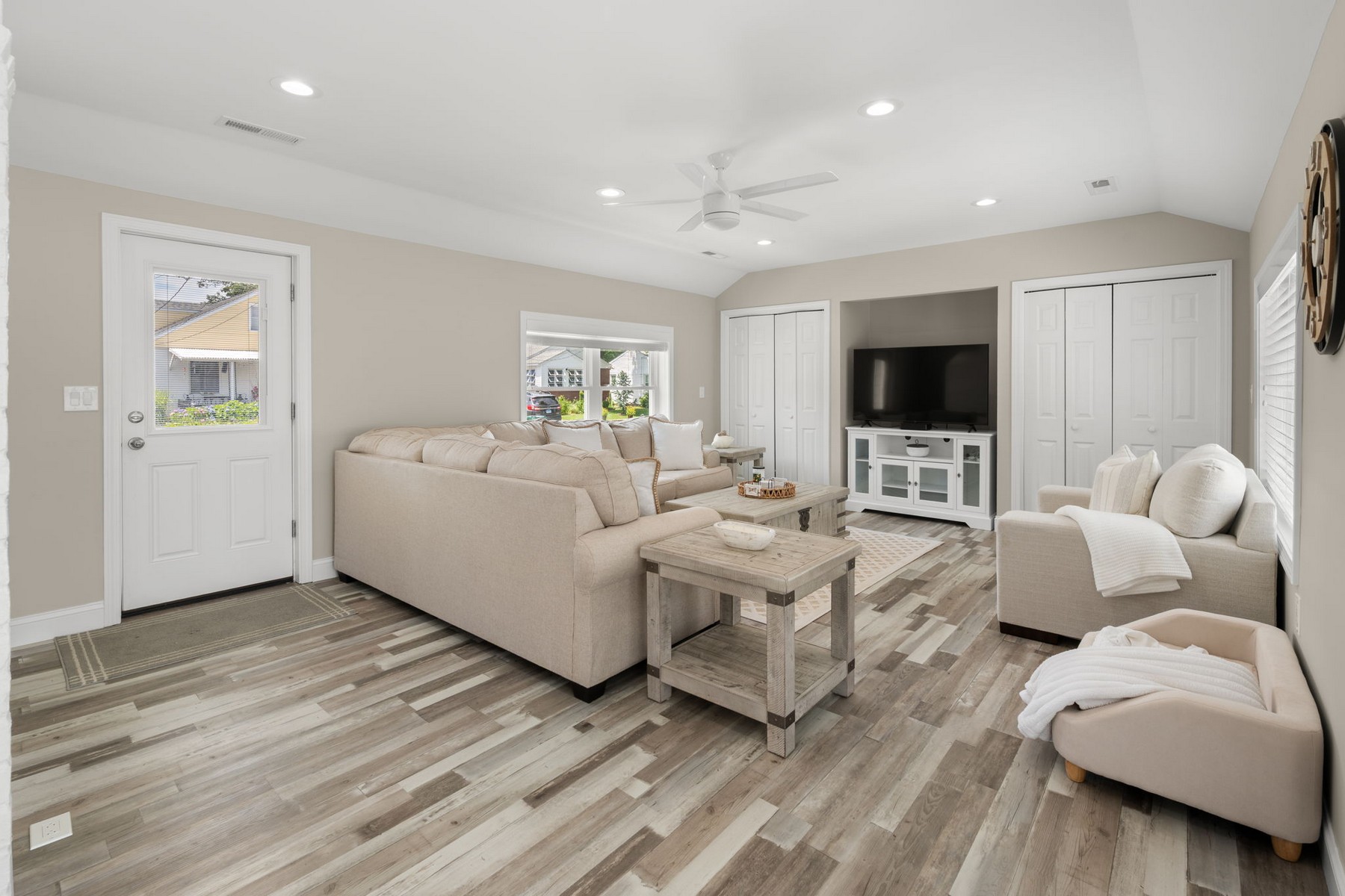  completely remodeled and update contemporary ranch - 物件實景