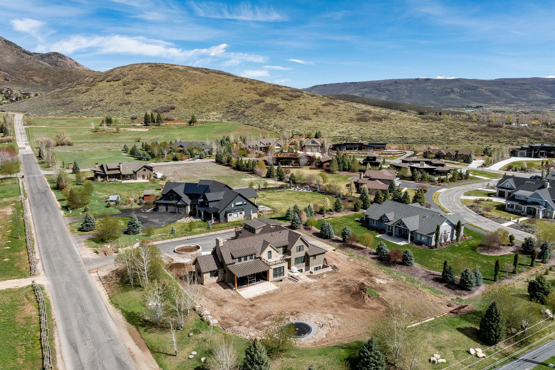  Stunning New Construction in Deer Ridge Estates - 物件實景