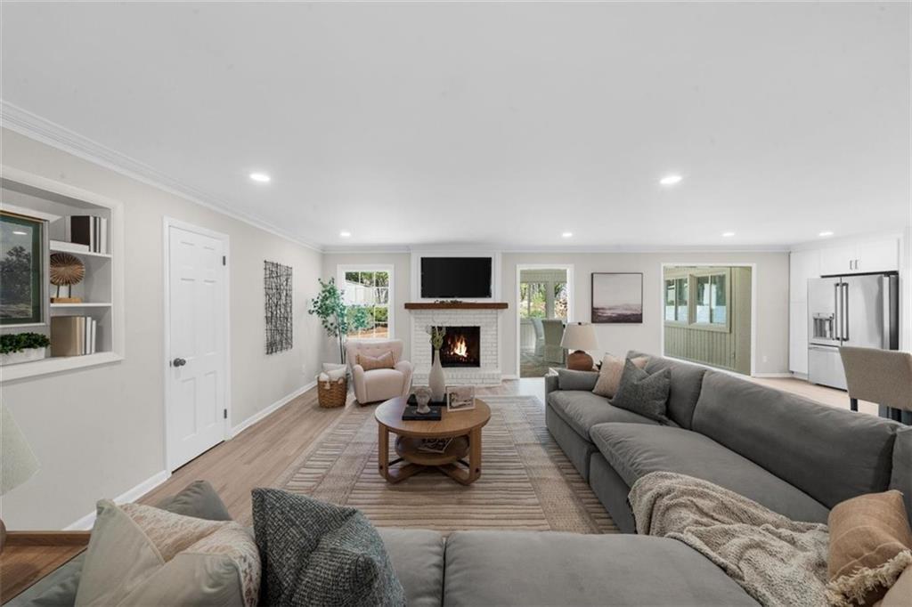 Atlanta, Georgia, 30328, United States, 4 Bedrooms Bedrooms, ,4 BathroomsBathrooms,Residential,For Sale,1917074