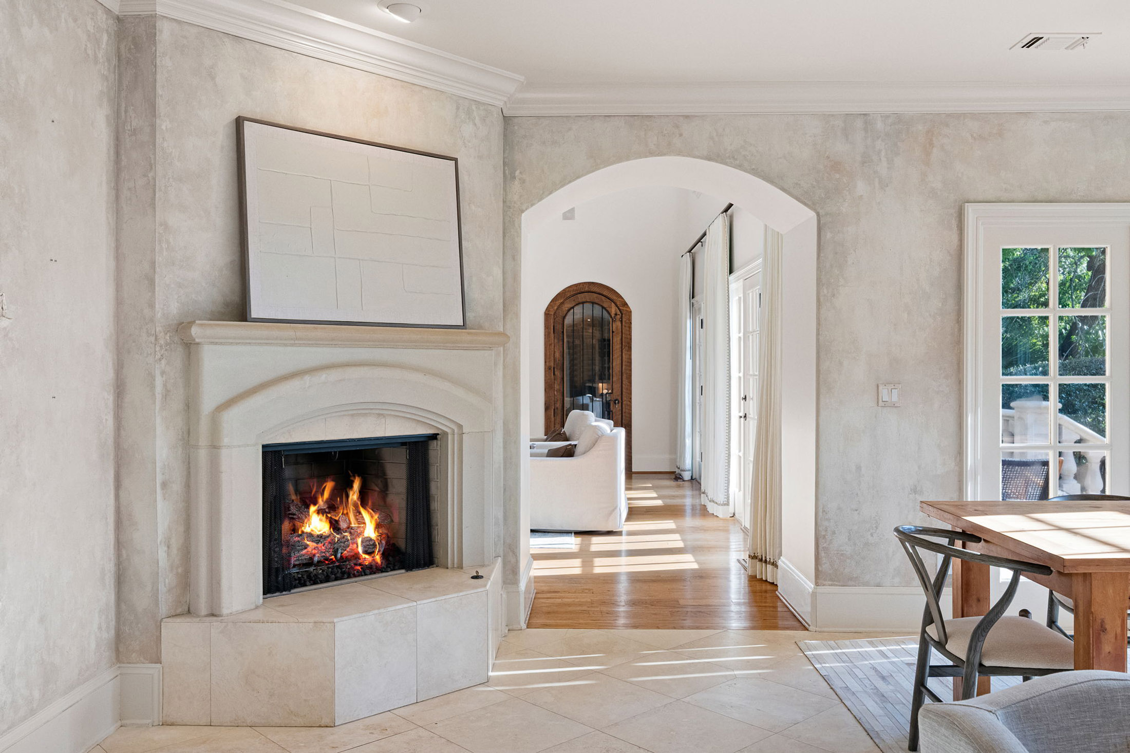  Remarkable Spanish-style Estate on 3.8+/- Private Acres - 物件實景