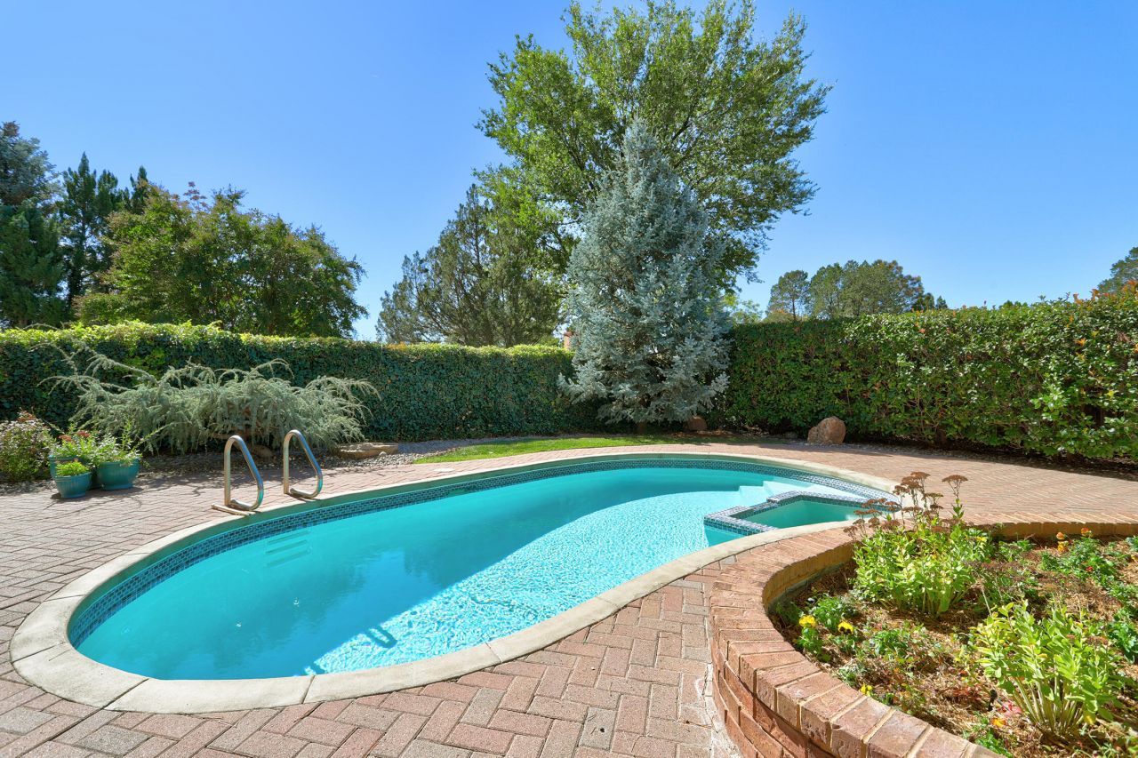 Albuquerque, New Mexico, 87109, United States, 3 Bedrooms Bedrooms, ,2 BathroomsBathrooms,Residential,For Sale,1970337