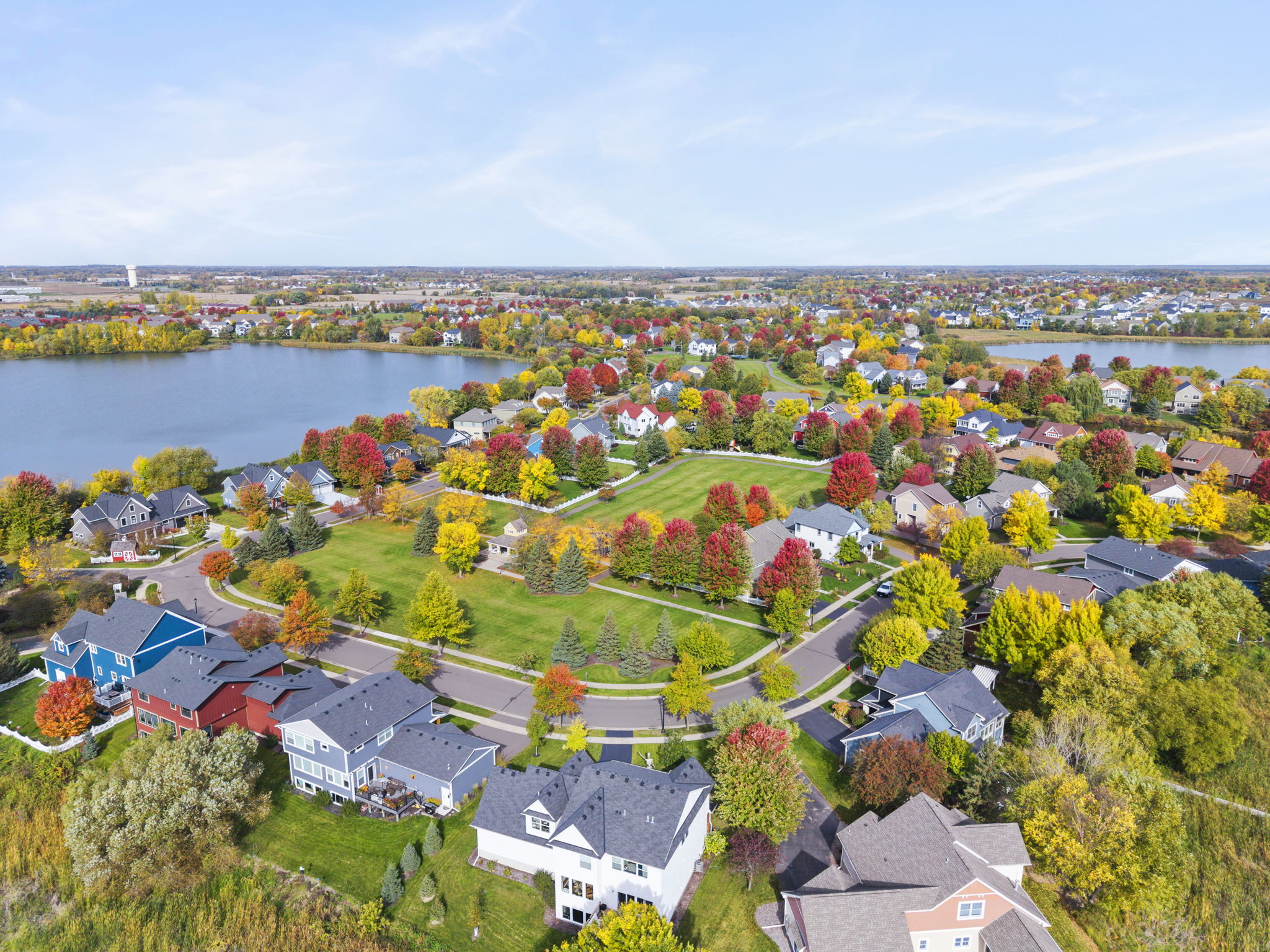  Contemporary Farmhouse Charm in Coveted Towne Lakes - 物件實景