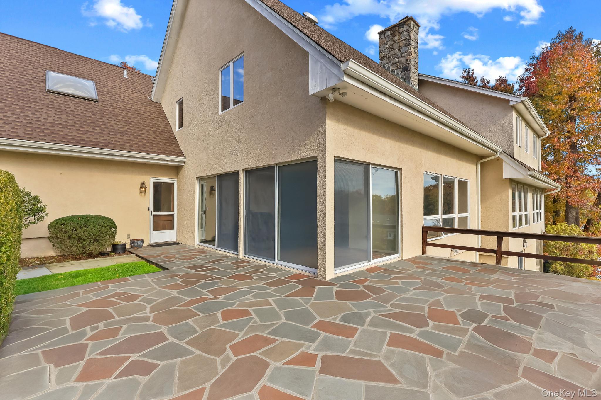 Harrison, New York, 10528, United States, 4 Bedrooms Bedrooms, ,5 BathroomsBathrooms,Residential,For Sale,1989402