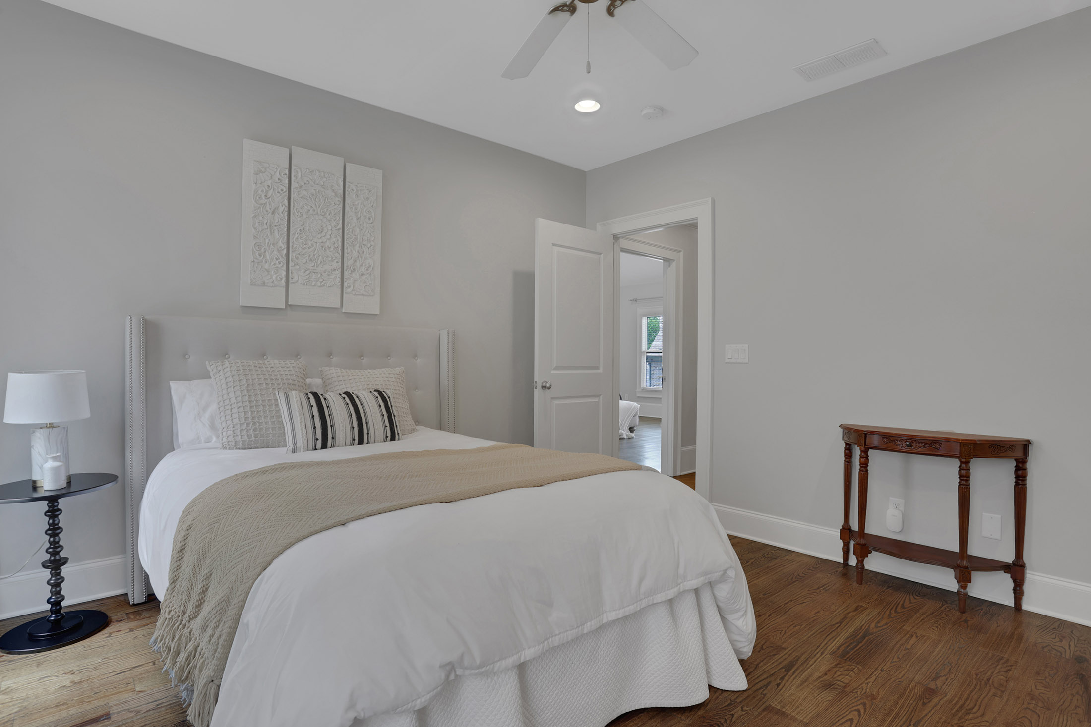  Sophisticated Brick Residence in Coveted Brookhaven Location - 物件實景
