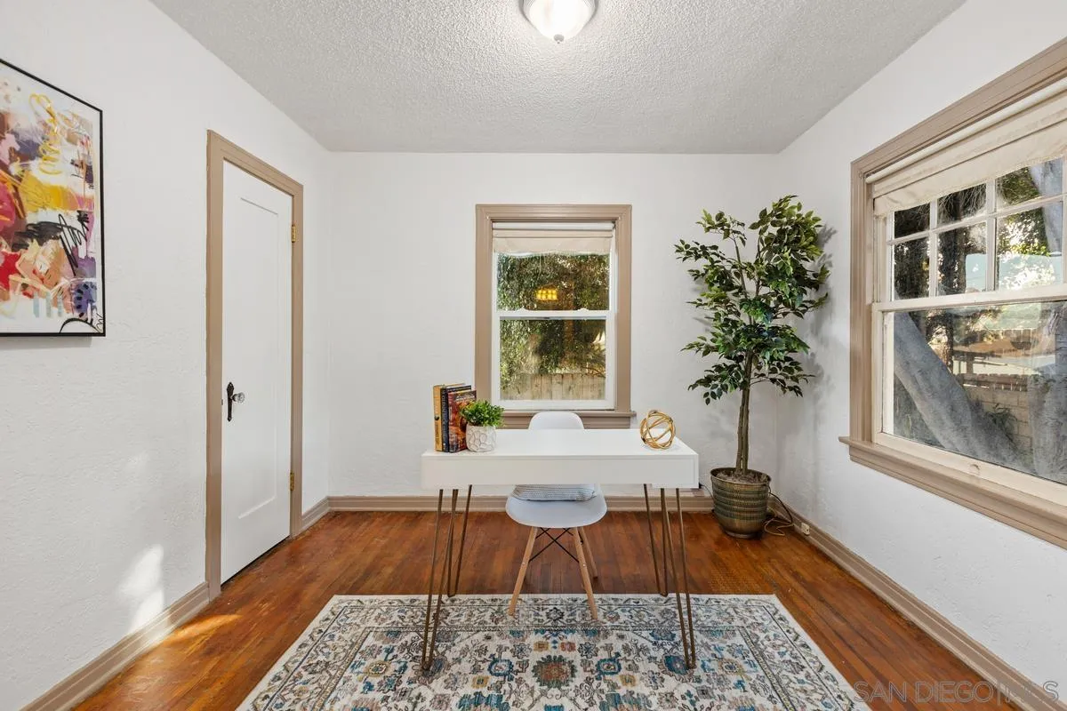 Spring Valley, California, 91977, United States, 3 Bedrooms Bedrooms, ,2 BathroomsBathrooms,Residential,For Sale,2001850