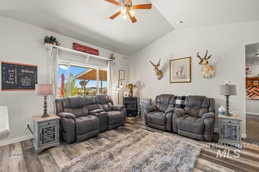 Council, Idaho, 83612, United States, 3 Bedrooms Bedrooms, ,2 BathroomsBathrooms,Residential,For Sale,1928022