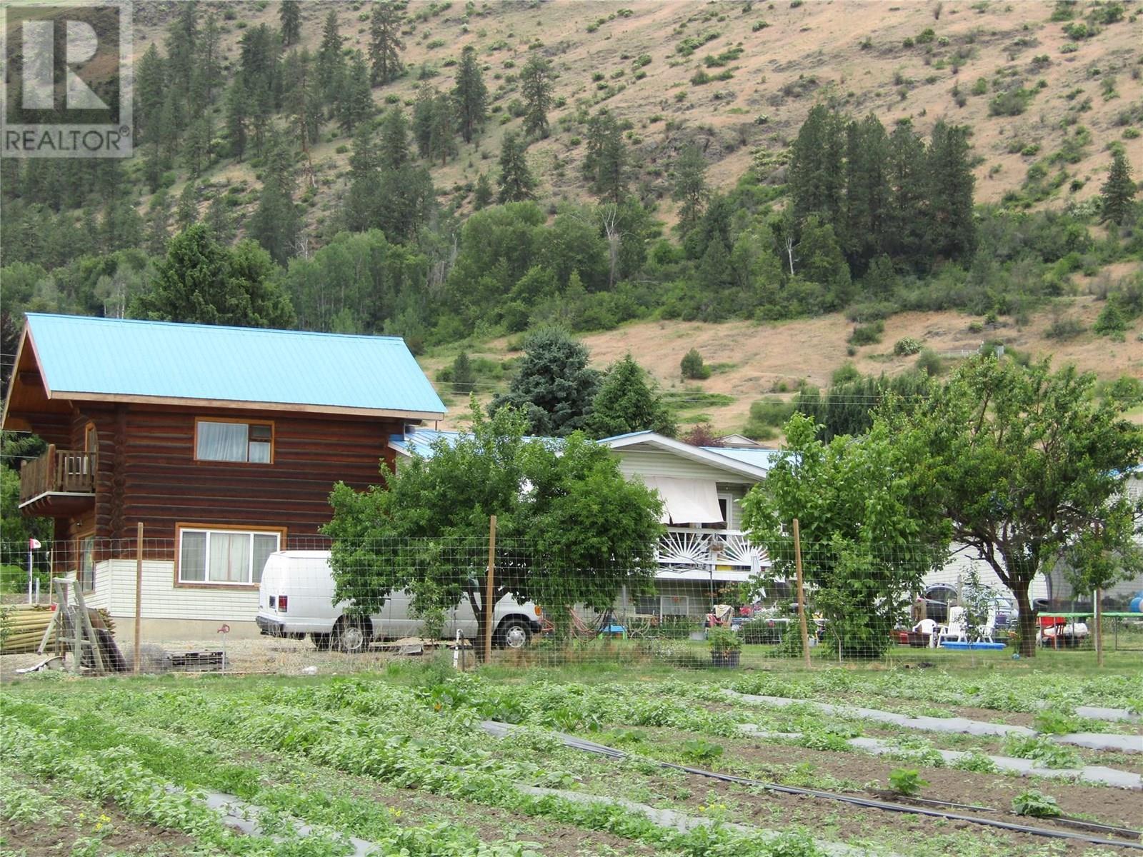 GRAND FORKS, British Columbia, V0H 1H5, CA, 6 Bedrooms Bedrooms, ,3 BathroomsBathrooms,Residential,For Sale,1947693