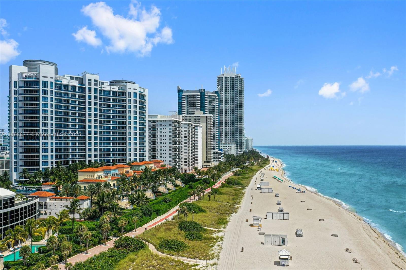 Miami Beach, Florida, 33140, United States, 3 Bedrooms Bedrooms, ,4 BathroomsBathrooms,Residential,For Sale,1934694