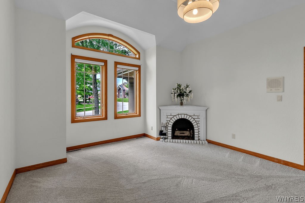 Grand Island, New York, 14072, United States, 4 Bedrooms Bedrooms, ,4 BathroomsBathrooms,Residential,For Sale,2048068