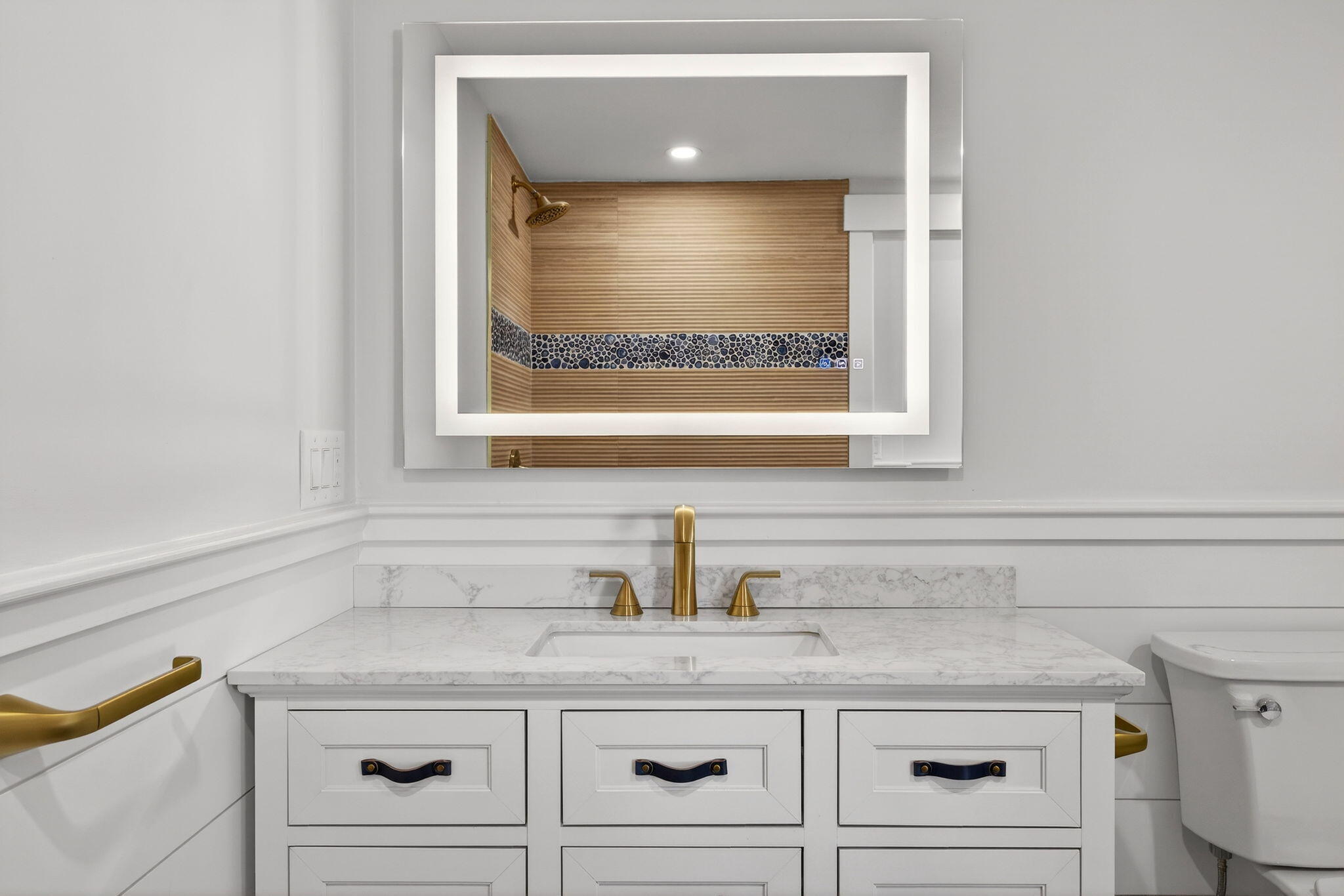  16 Carolyn Lane - 物件實景